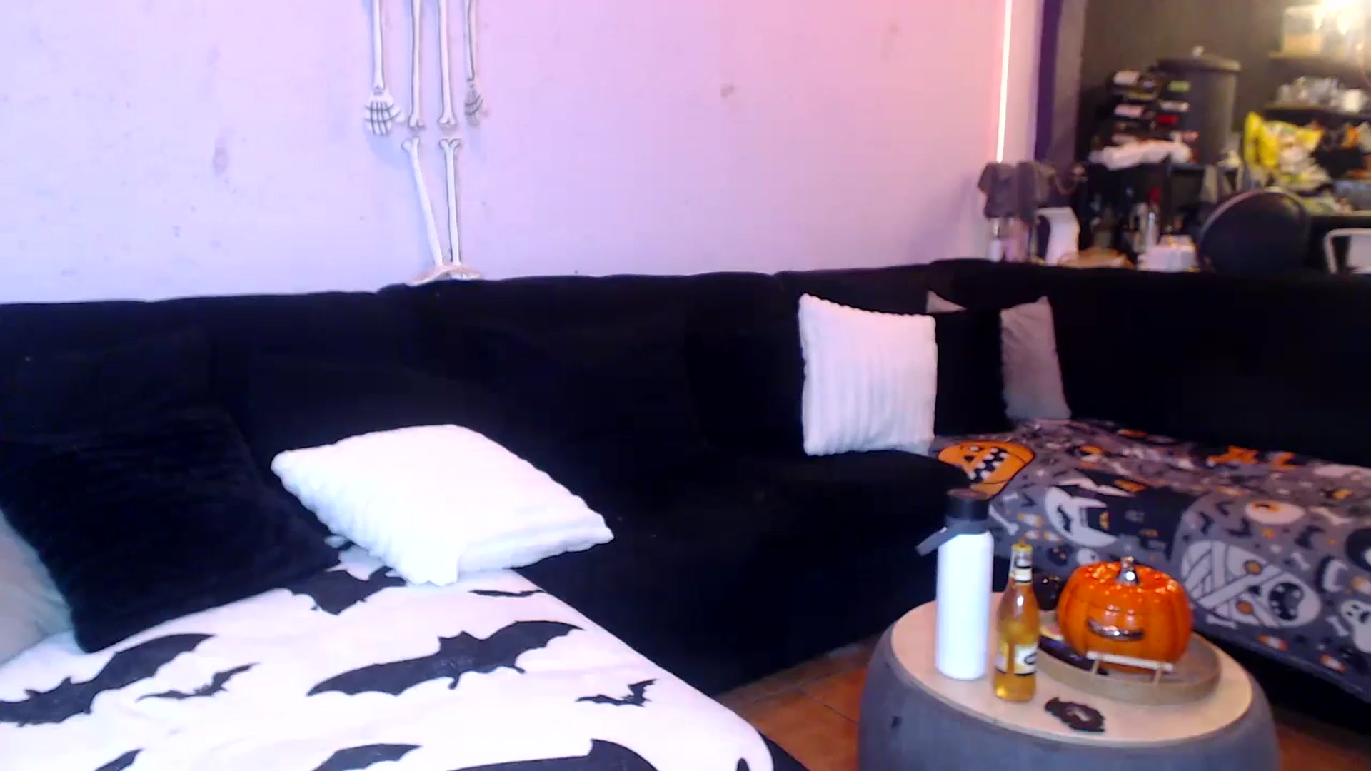 Gallery image thumbnail from AxeHallow's myfreecams stream on, 06/11/2025, 23:57 image 13 of 20