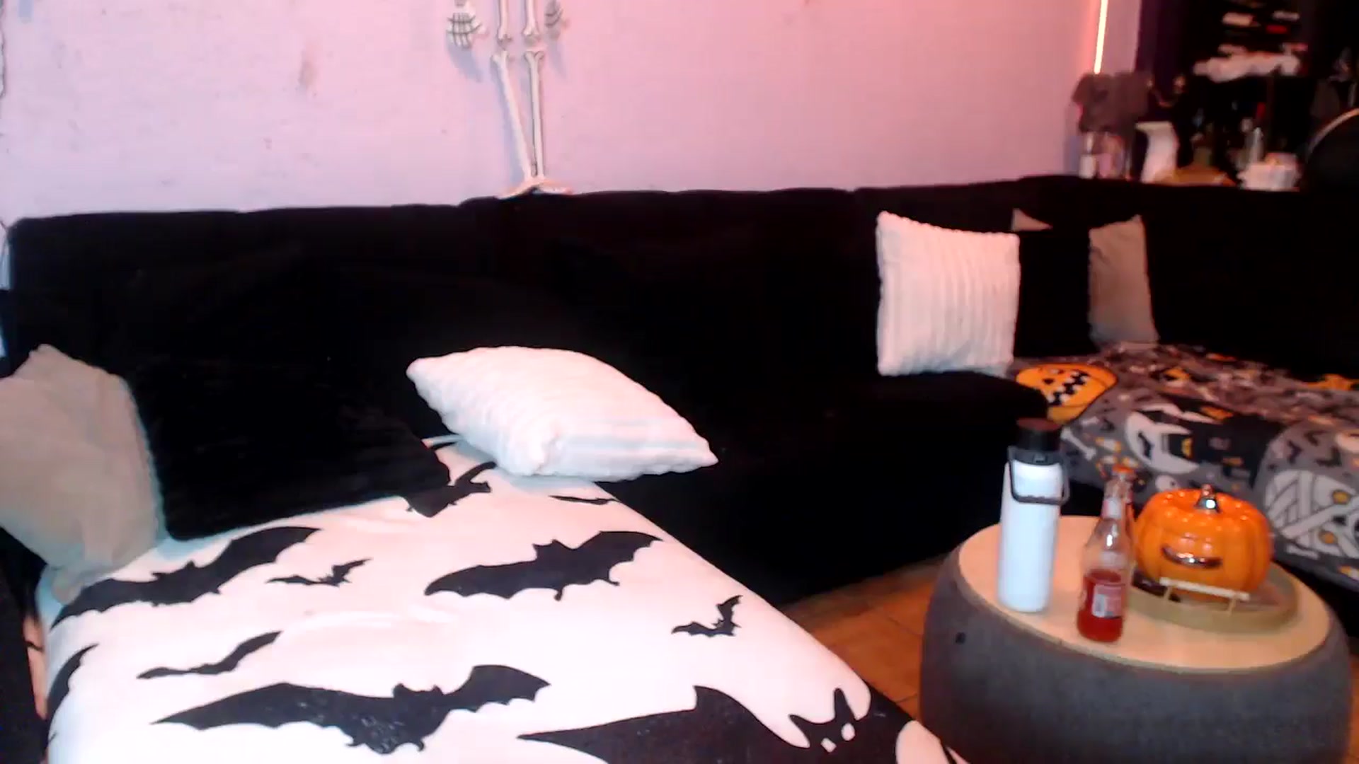 Gallery image thumbnail from AxeHallow's myfreecams stream on, 06/12/2025, 06:00 image 11 of 20