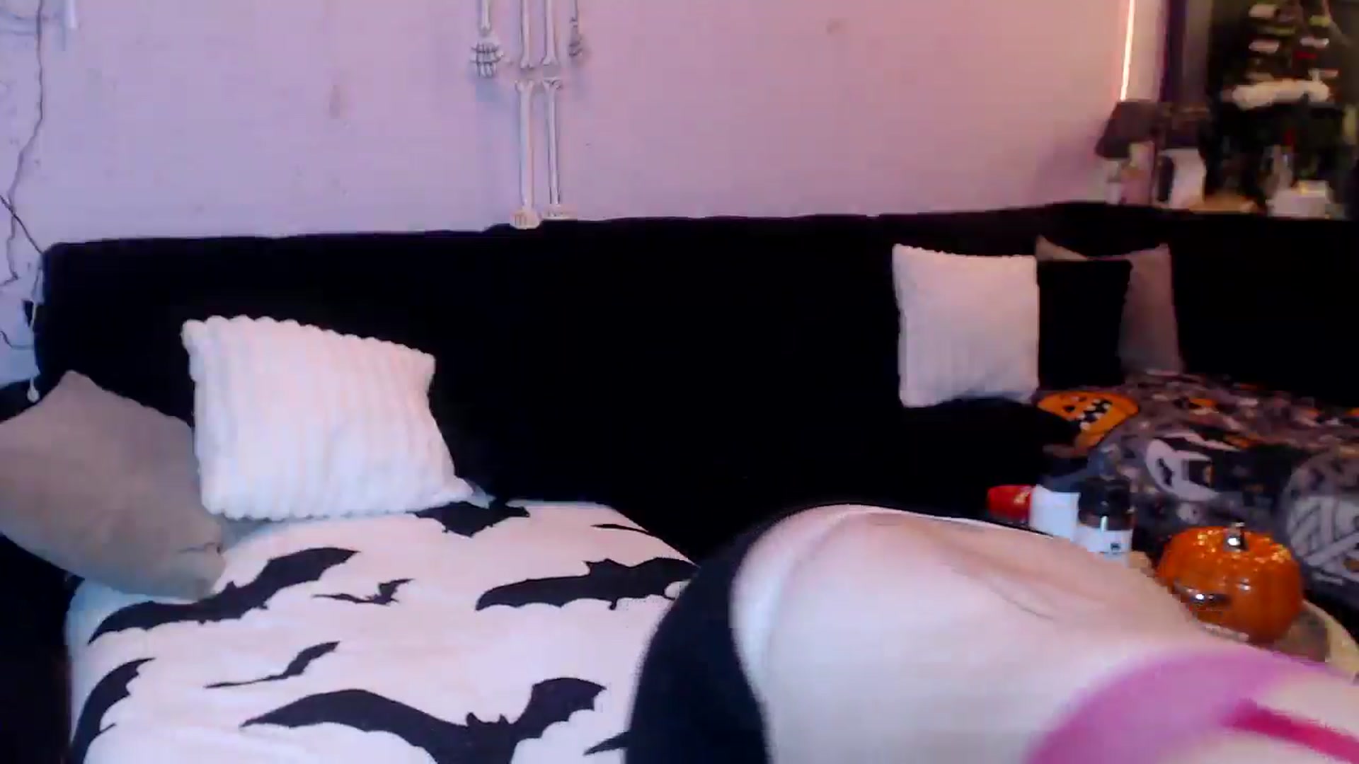 Gallery image thumbnail from AxeHallow's myfreecams stream on, 06/15/2025, 24:01 image 2 of 20