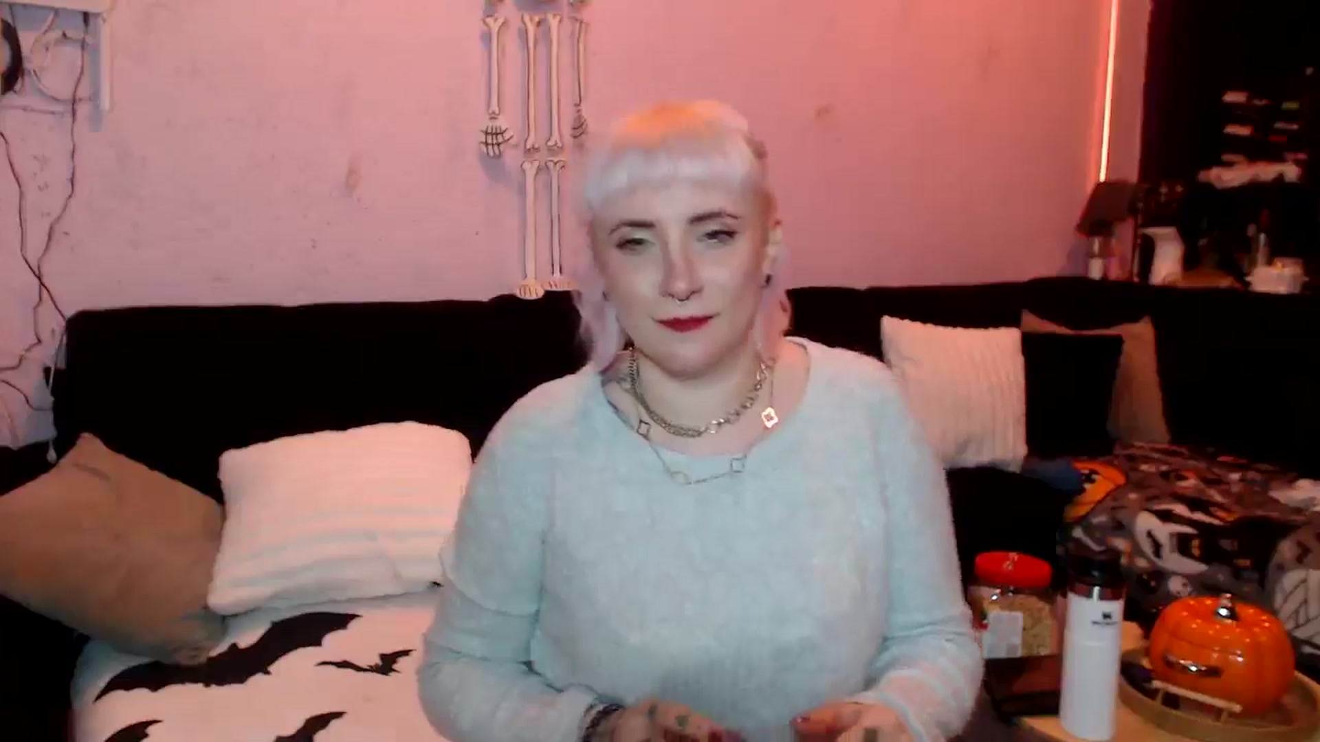 Gallery image thumbnail from AxeHallow's myfreecams stream on, 06/15/2025, 01:55 image 14 of 20