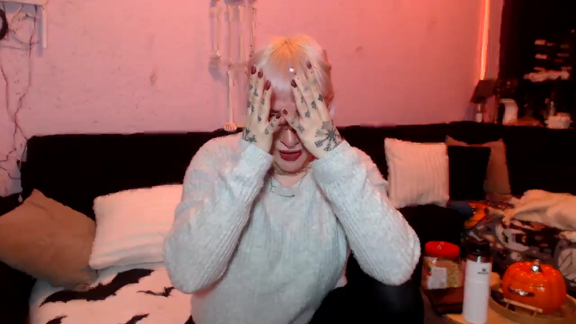 Gallery image thumbnail from AxeHallow's myfreecams stream on, 06/15/2025, 01:55 image 10 of 20