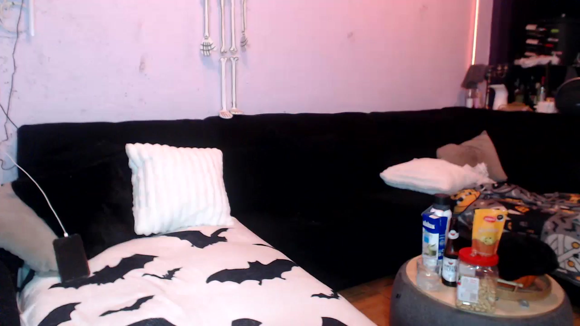 Gallery image thumbnail from AxeHallow's myfreecams stream on, 06/18/2025, 07:38 image 11 of 20