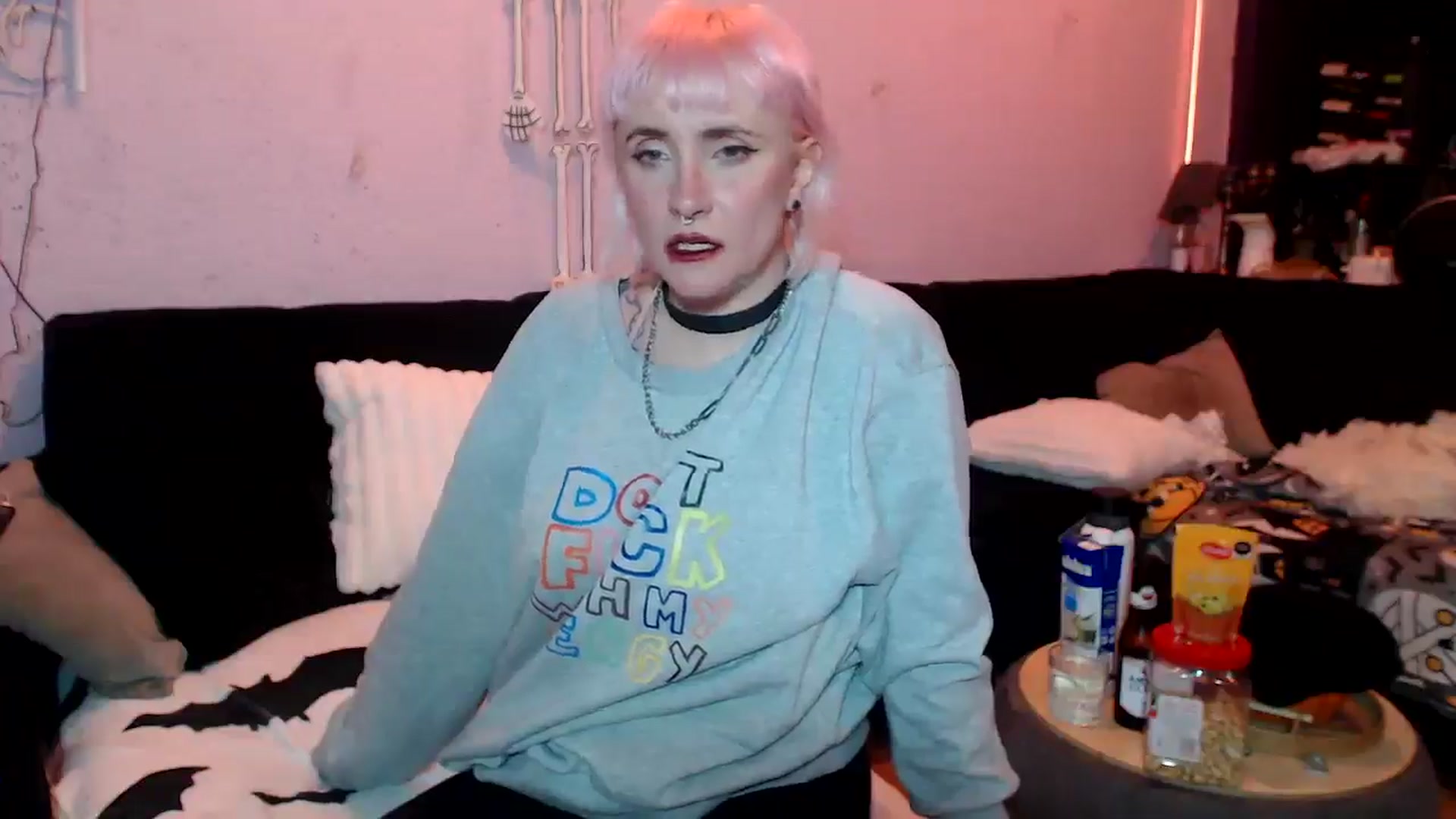 Gallery image thumbnail from AxeHallow's myfreecams stream on, 06/18/2025, 07:38 image 4 of 20