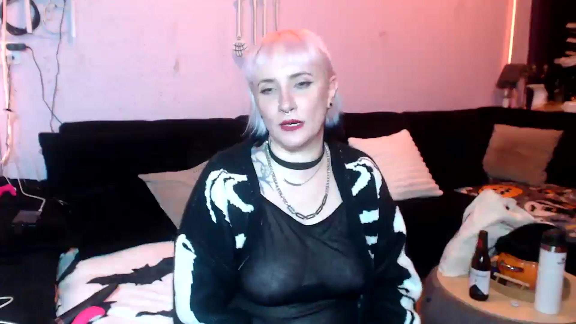 Gallery image thumbnail from AxeHallow's myfreecams stream on, 06/20/2025, 06:51 image 14 of 20