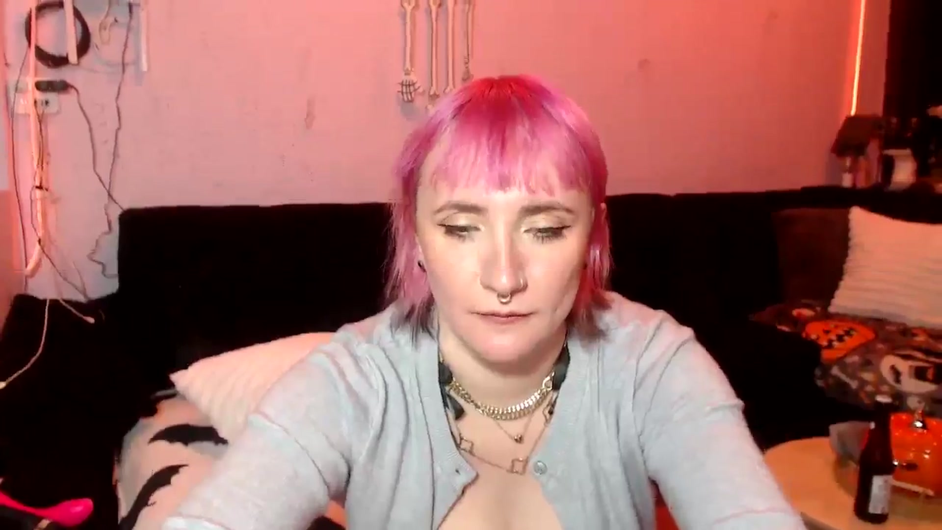 Gallery image thumbnail from AxeHallow's myfreecams stream on, 06/27/2025, 06:21 image 13 of 20