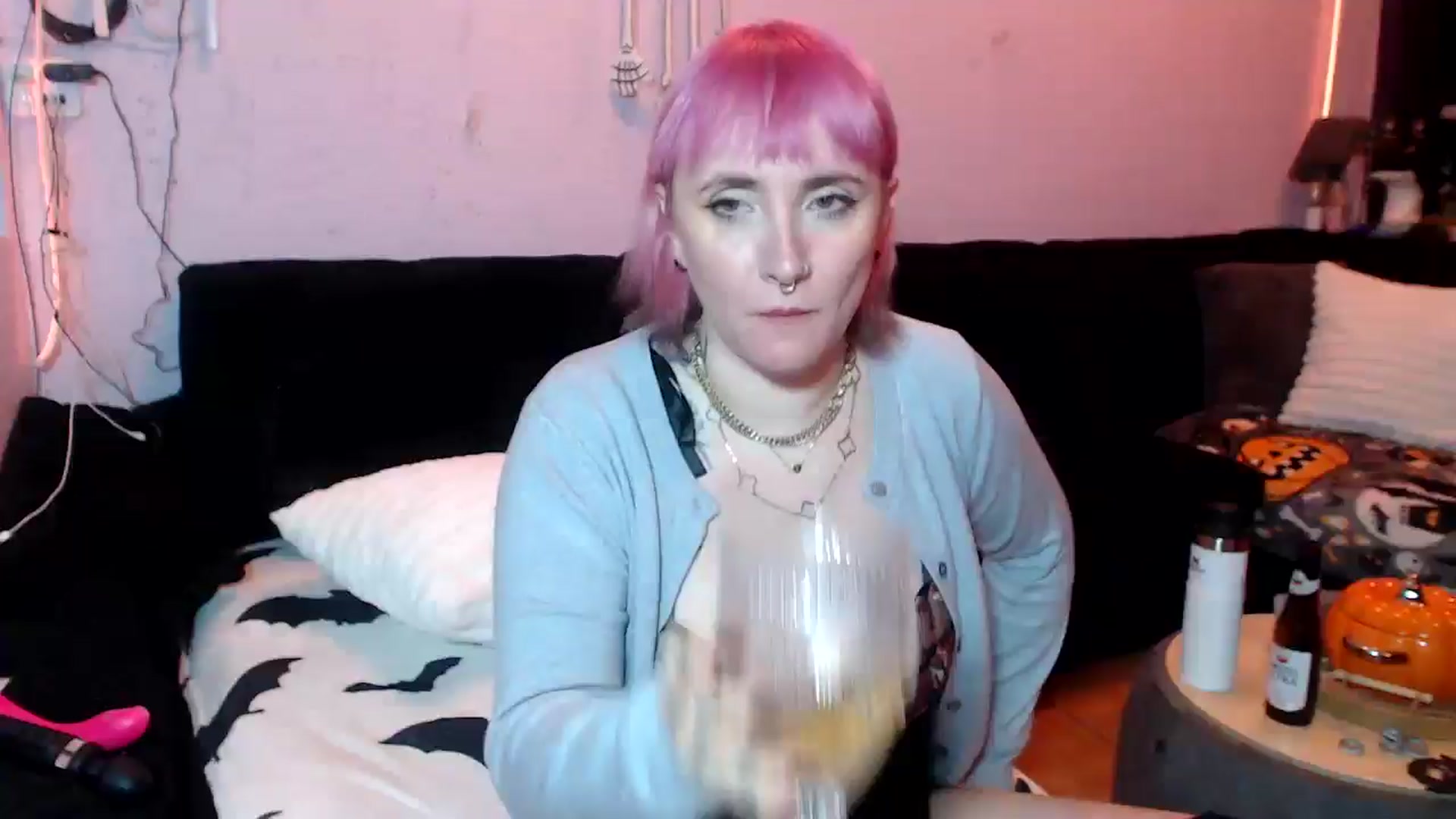 Gallery image thumbnail from AxeHallow's myfreecams stream on, 06/27/2025, 12:48 image 5 of 20