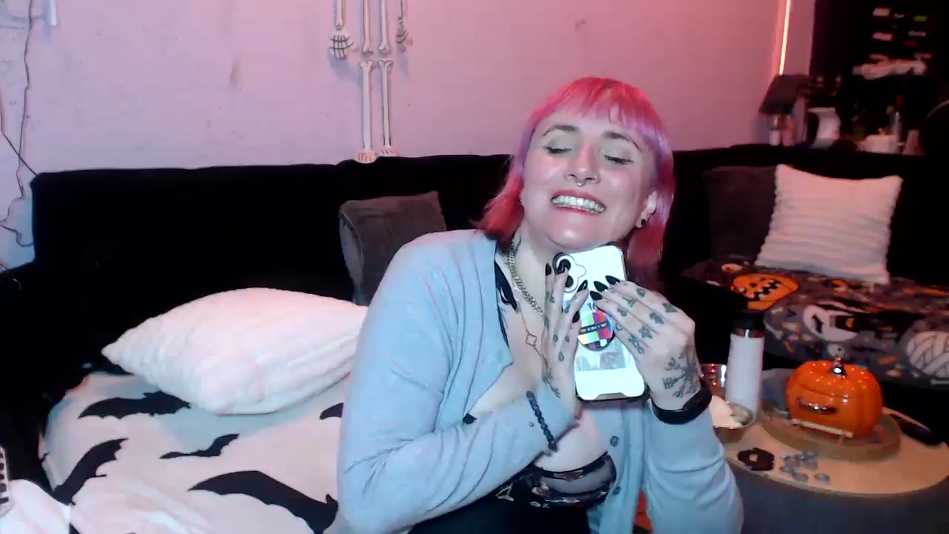Gallery image thumbnail from AxeHallow's myfreecams stream on, 06/27/2025, 12:48 image 13 of 20
