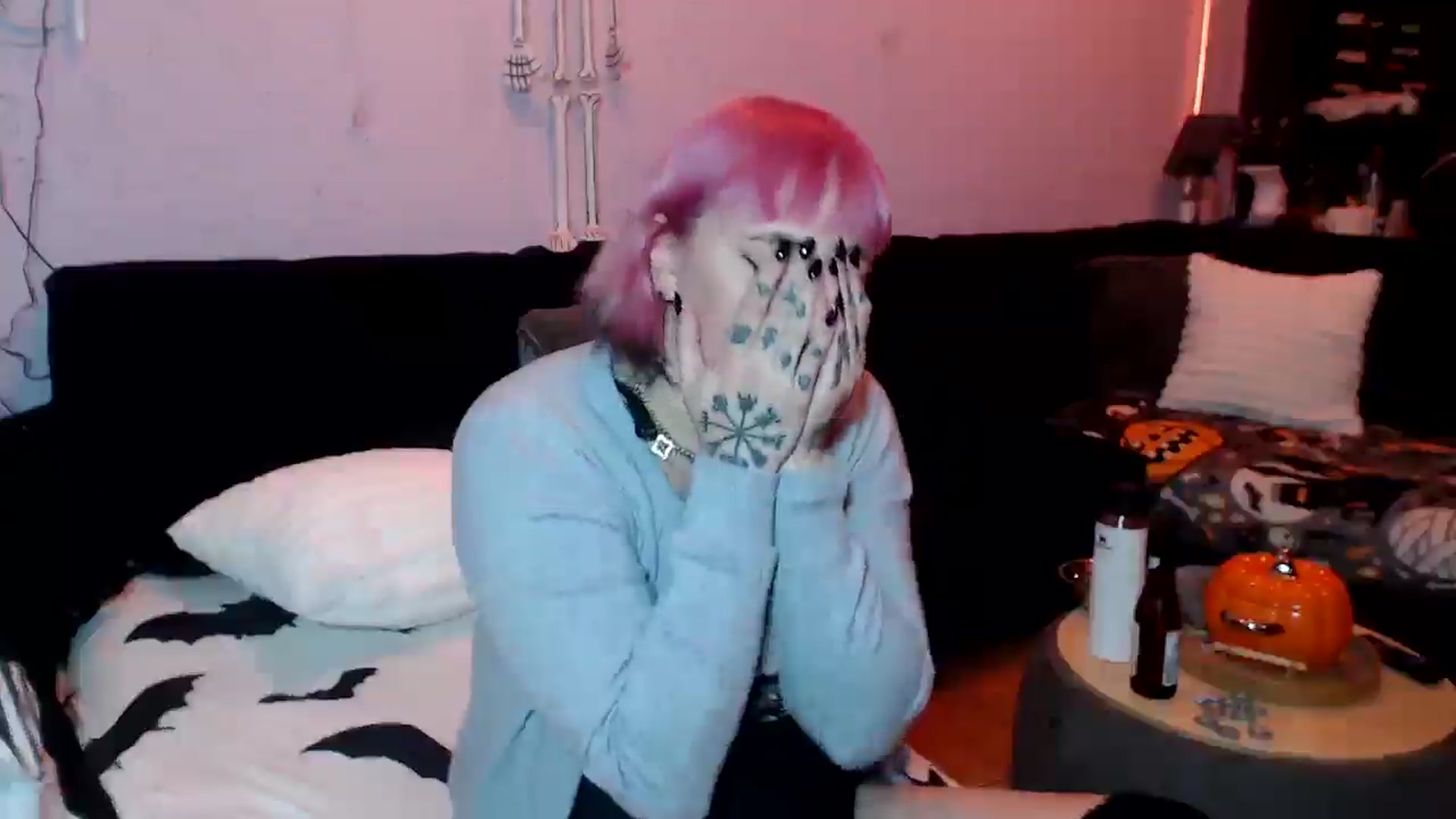 Gallery image thumbnail from AxeHallow's myfreecams stream on, 06/27/2025, 12:48 image 19 of 20