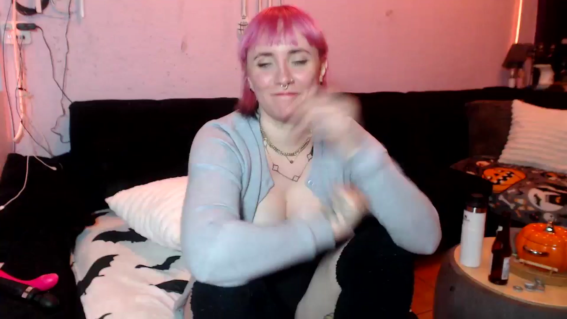 Gallery image thumbnail from AxeHallow's myfreecams stream on, 06/27/2025, 12:48 image 8 of 20