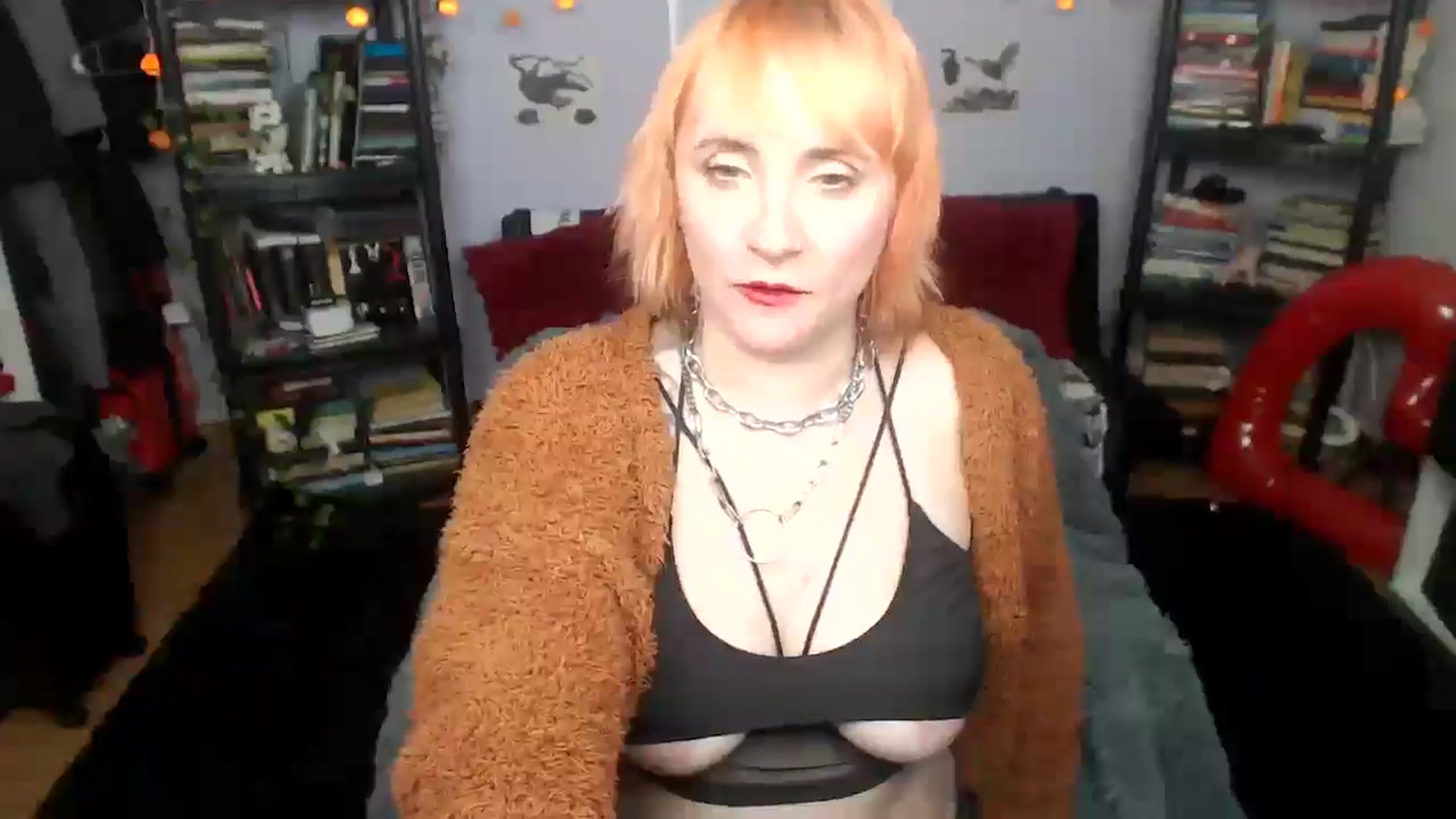 Gallery image thumbnail from AxeHallow's myfreecams stream on, 08/13/2025, 07:17 image 16 of 20