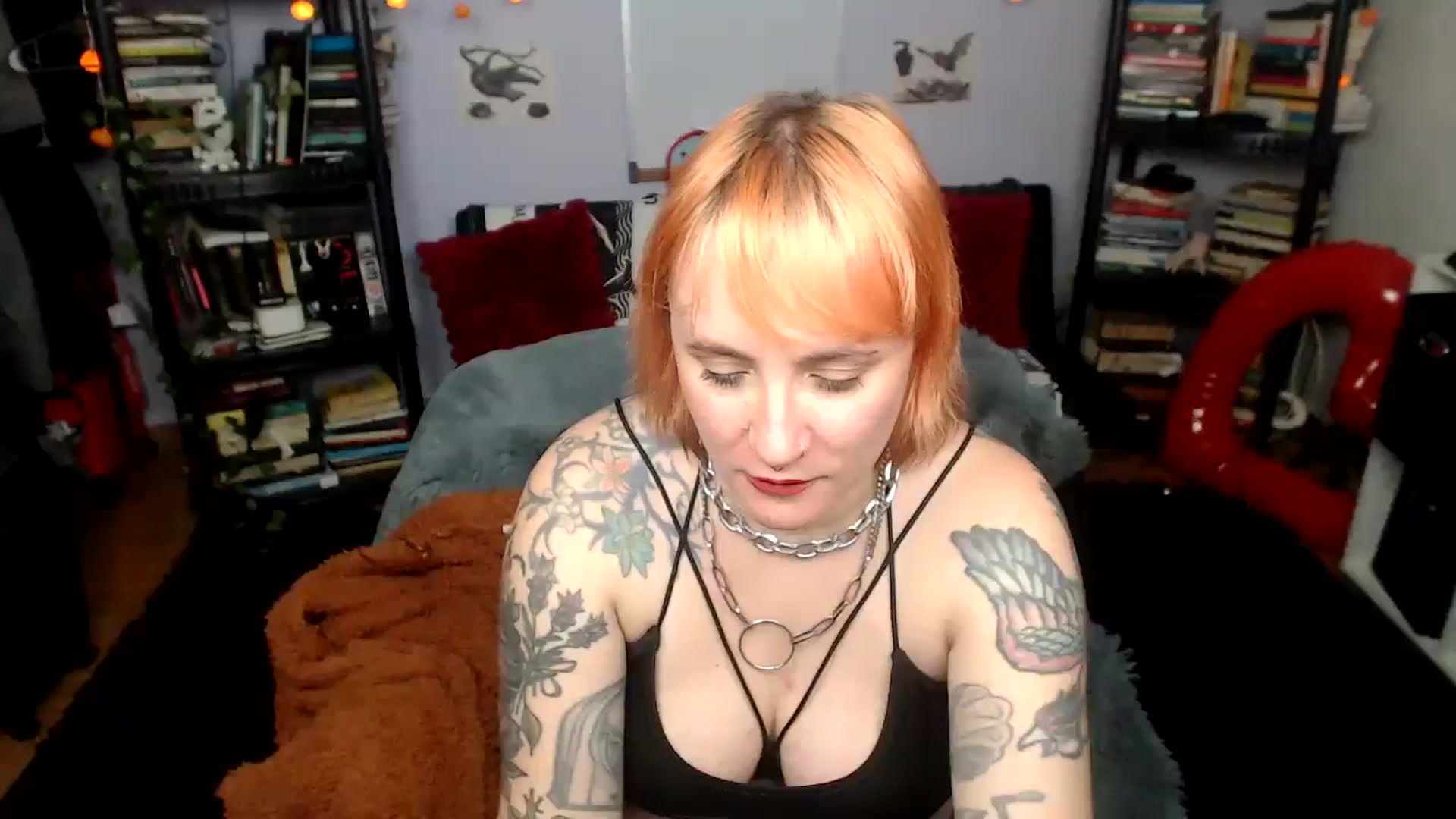 Gallery image thumbnail from AxeHallow's myfreecams stream on, 08/13/2025, 07:17 image 13 of 20
