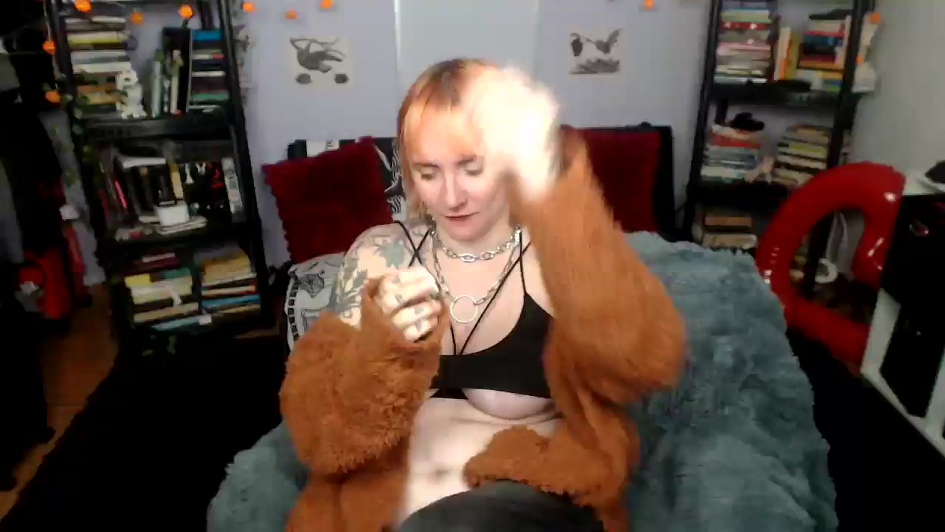 Gallery image thumbnail from AxeHallow's myfreecams stream on, 08/13/2025, 09:05 image 4 of 20
