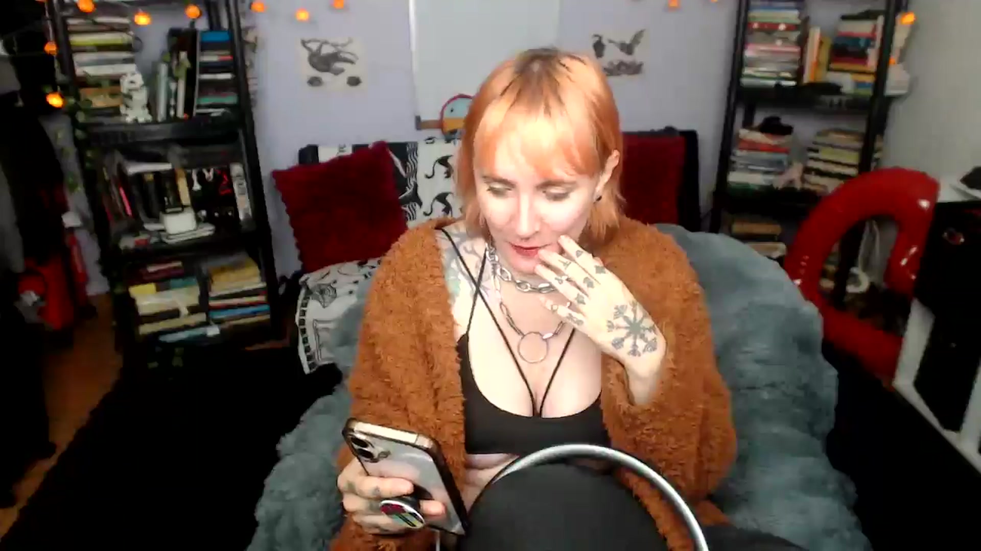 Gallery image thumbnail from AxeHallow's myfreecams stream on, 08/13/2025, 09:05 image 10 of 20