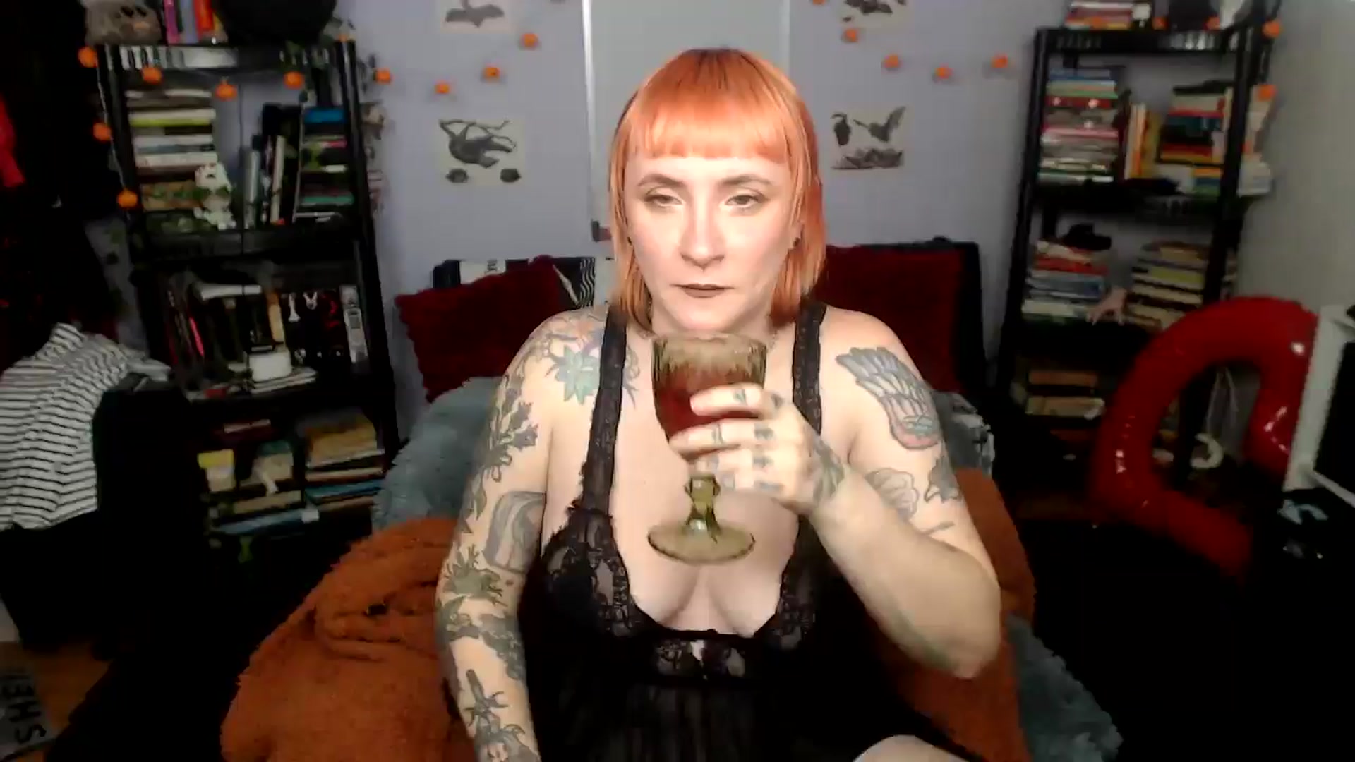 Gallery image thumbnail from AxeHallow's myfreecams stream on, 08/20/2025, 24:03 image 1 of 20