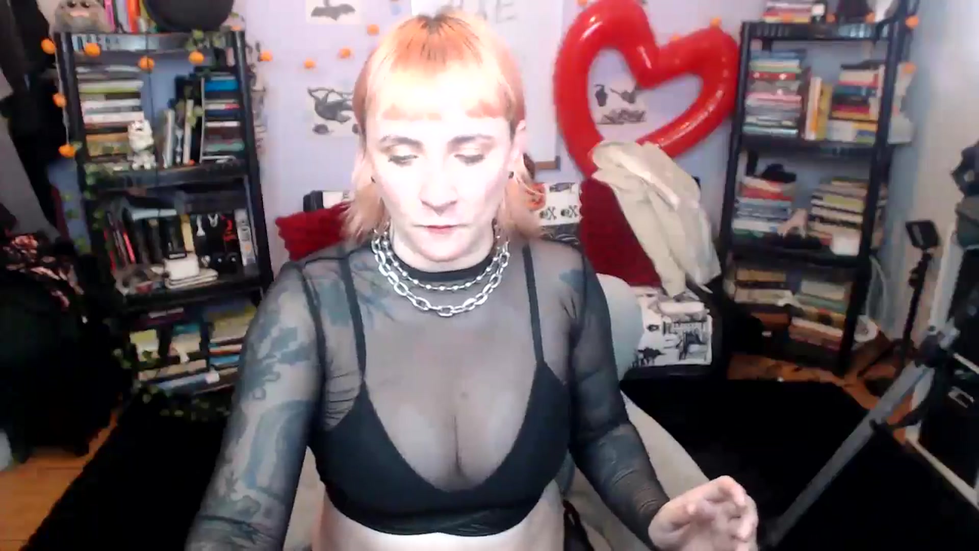 Gallery image thumbnail from AxeHallow's myfreecams stream on, 08/21/2025, 21:36 image 10 of 20
