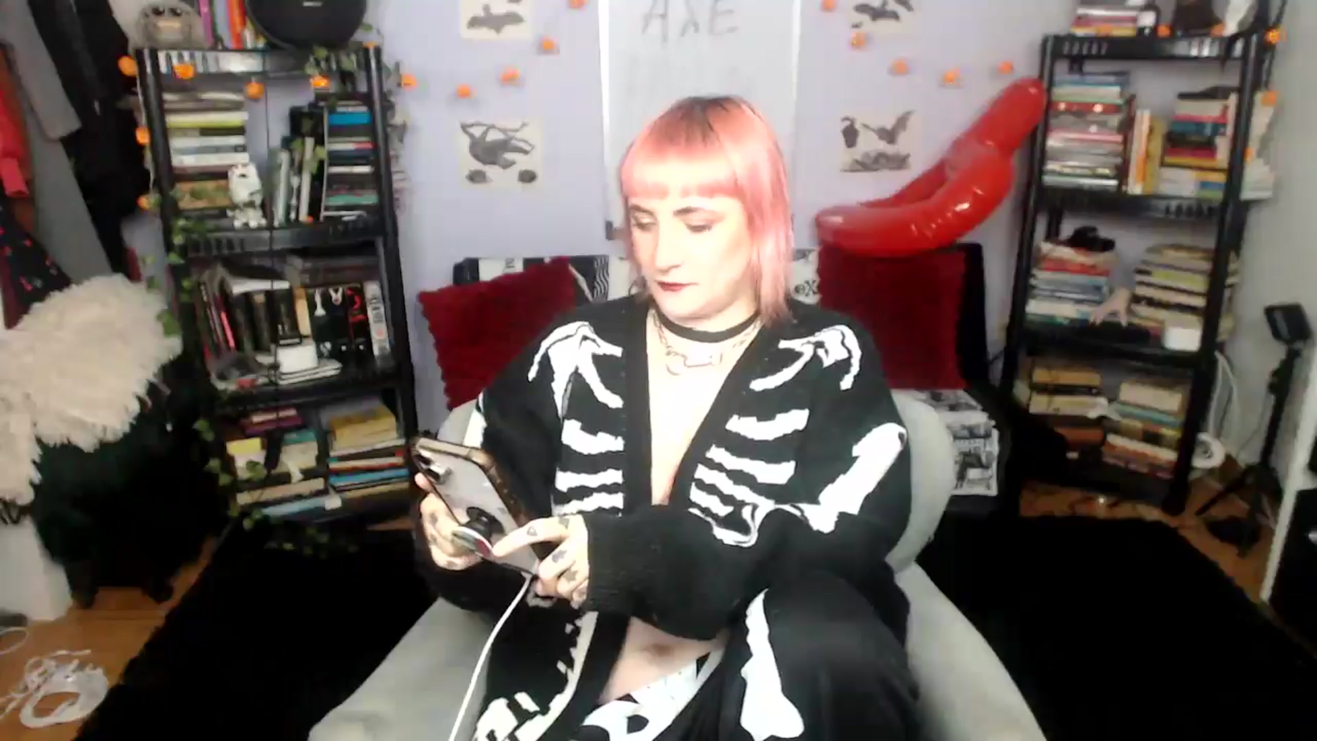 Gallery image thumbnail from AxeHallow's myfreecams stream on, 08/28/2025, 21:34 image 6 of 20