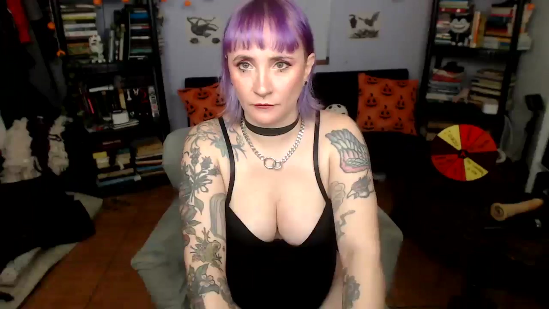 Gallery image thumbnail from AxeHallow's myfreecams stream on, 09/17/2025, 24:42 image 16 of 20