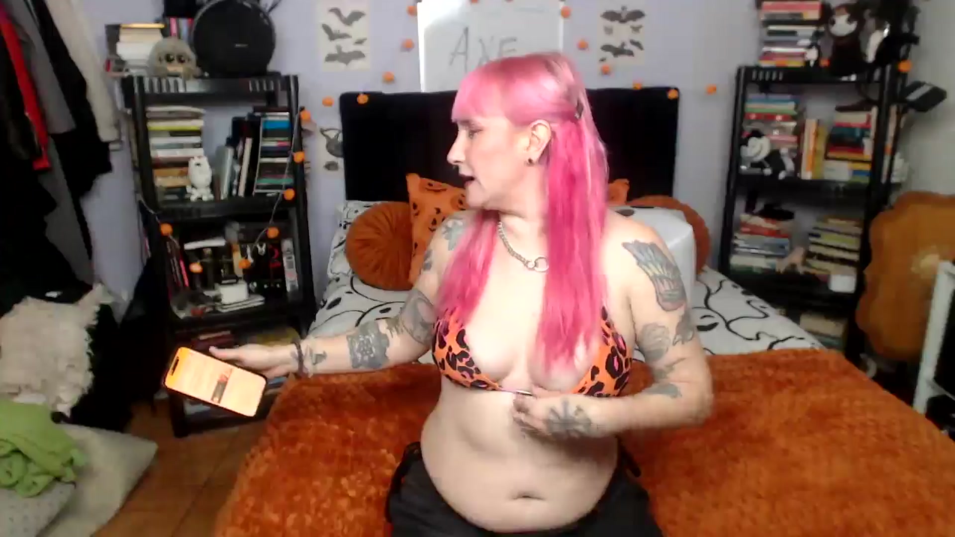 Gallery image thumbnail from AxeHallow's myfreecams stream on, 09/21/2025, 20:55 image 5 of 20