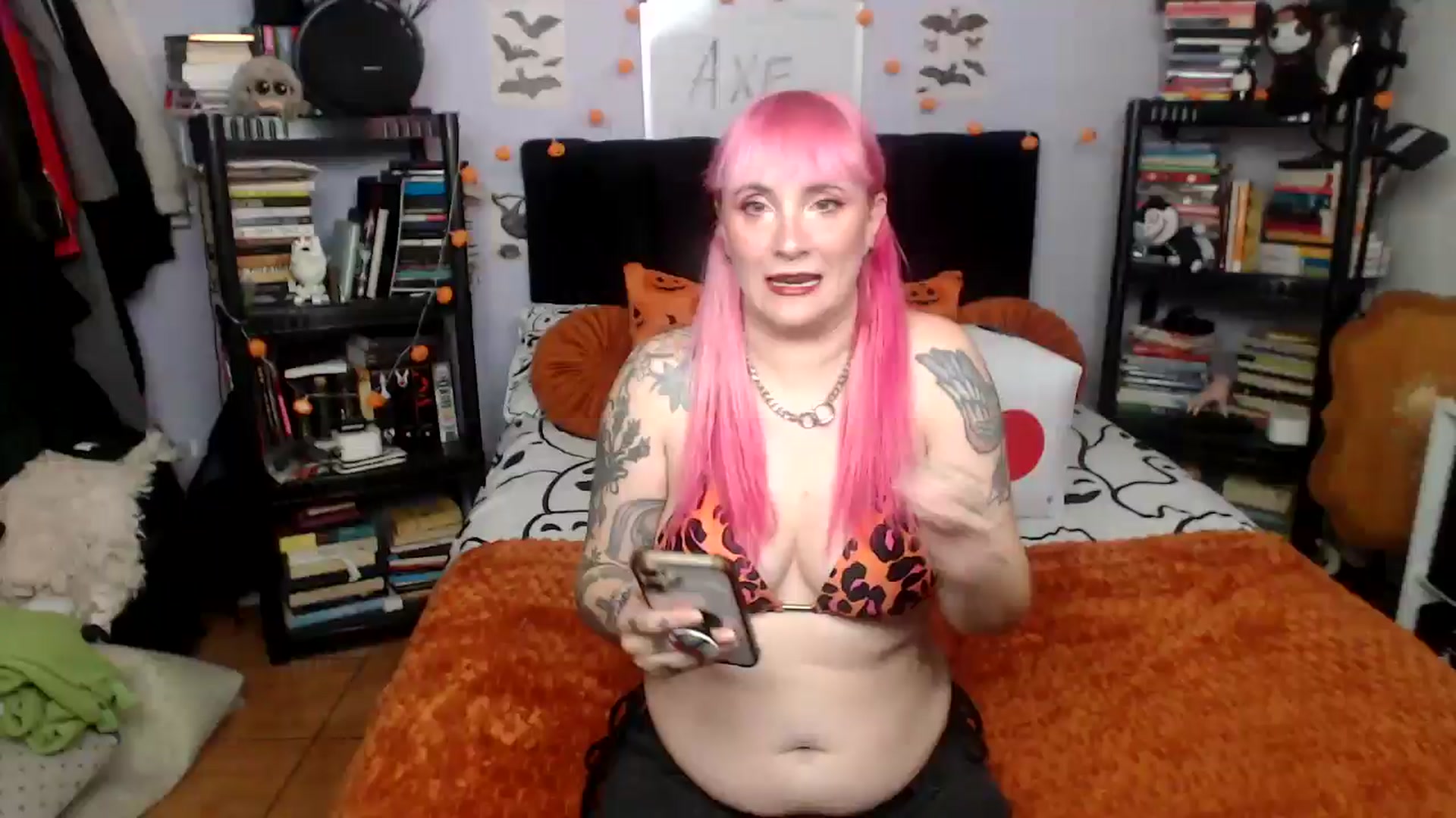 Gallery image thumbnail from AxeHallow's myfreecams stream on, 09/21/2025, 20:55 image 1 of 20