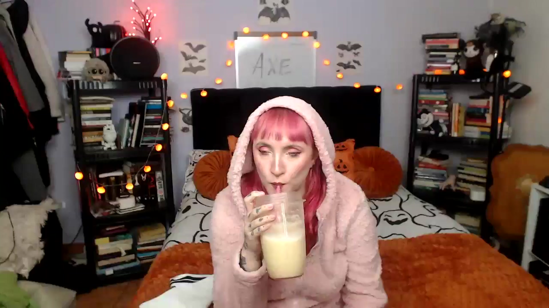 Gallery image thumbnail from AxeHallow's myfreecams stream on, 09/26/2025, 20:33 image 6 of 20