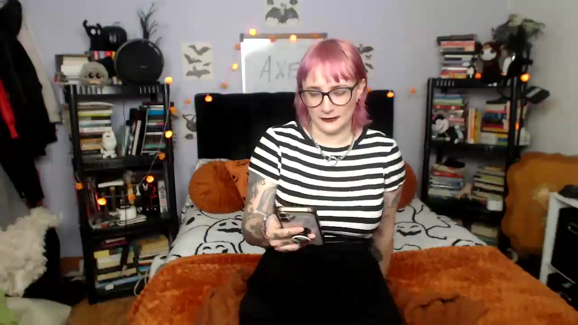 Gallery image thumbnail from AxeHallow's myfreecams stream on, 10/09/2025, 23:18 image 20 of 20