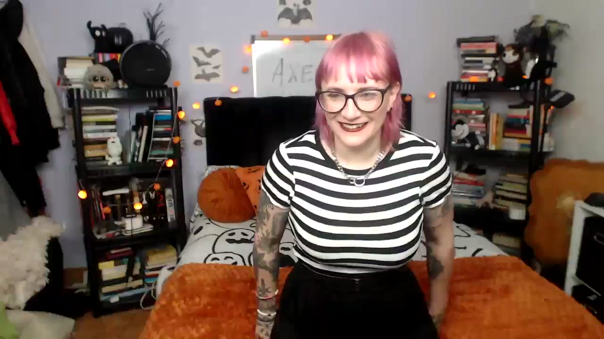 Gallery image thumbnail from AxeHallow's myfreecams stream on, 10/09/2025, 23:18 image 8 of 20