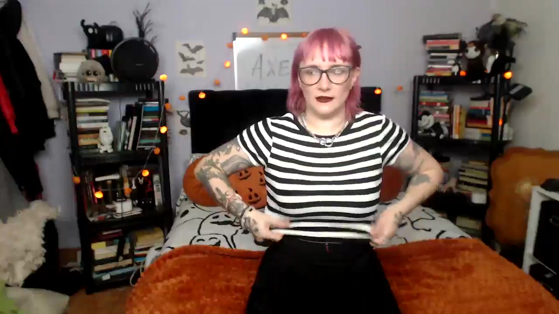 Gallery image thumbnail from AxeHallow's myfreecams stream on, 10/09/2025, 23:18 image 11 of 20