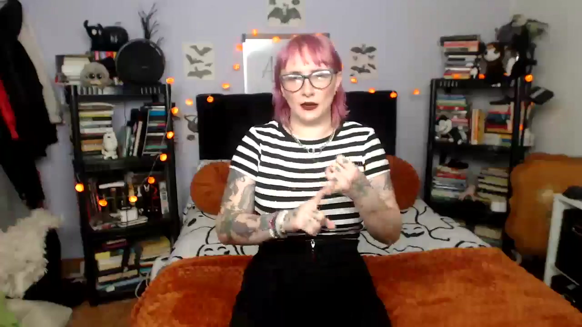 Gallery image thumbnail from AxeHallow's myfreecams stream on, 10/09/2025, 23:18 image 15 of 20