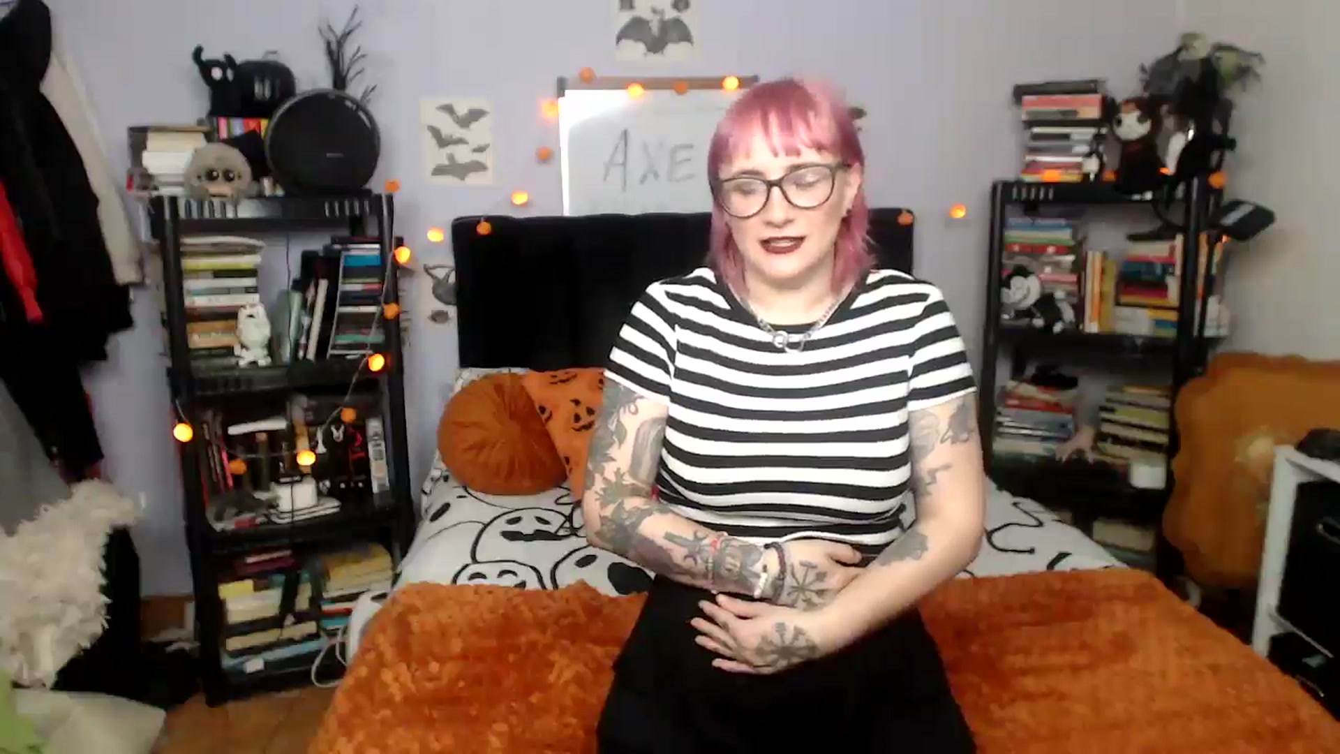 Gallery image thumbnail from AxeHallow's myfreecams stream on, 10/09/2025, 23:18 image 5 of 20