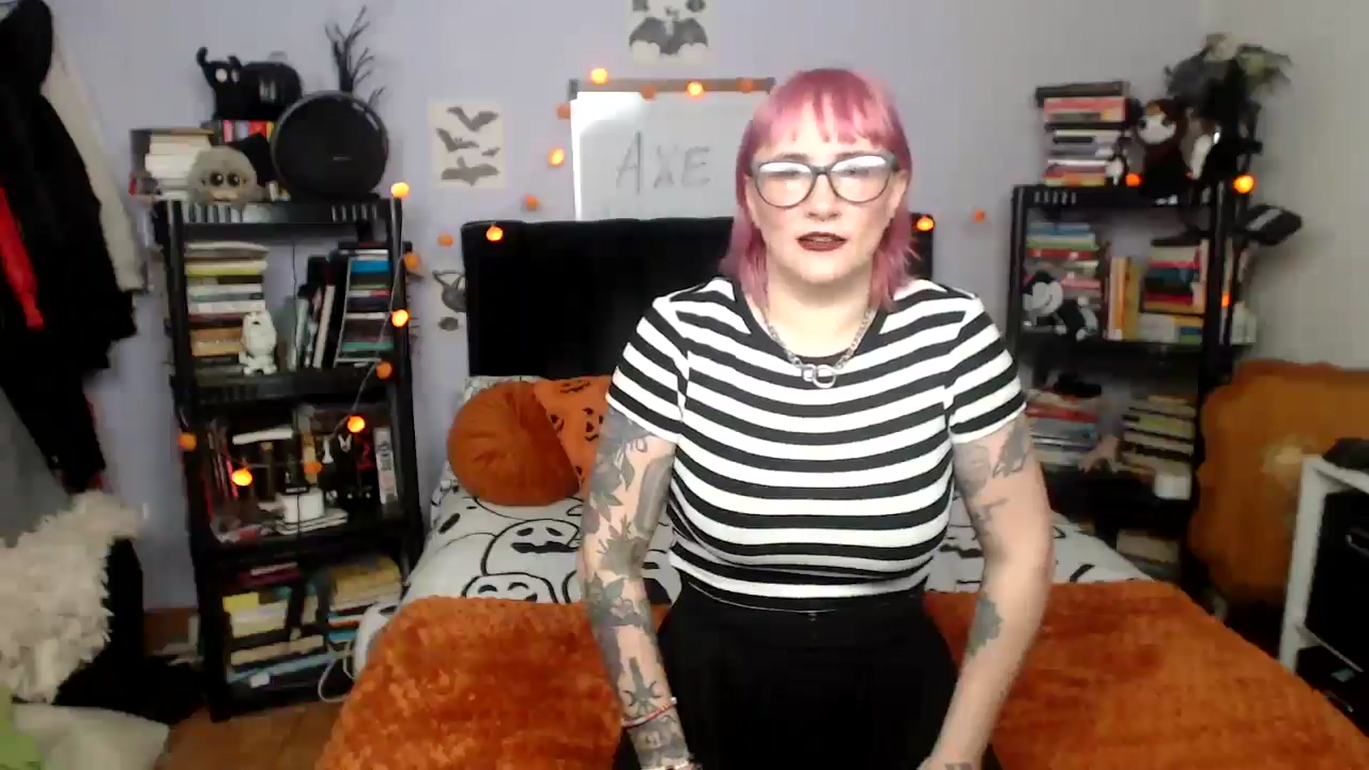 Gallery image thumbnail from AxeHallow's myfreecams stream on, 10/09/2025, 23:18 image 7 of 20