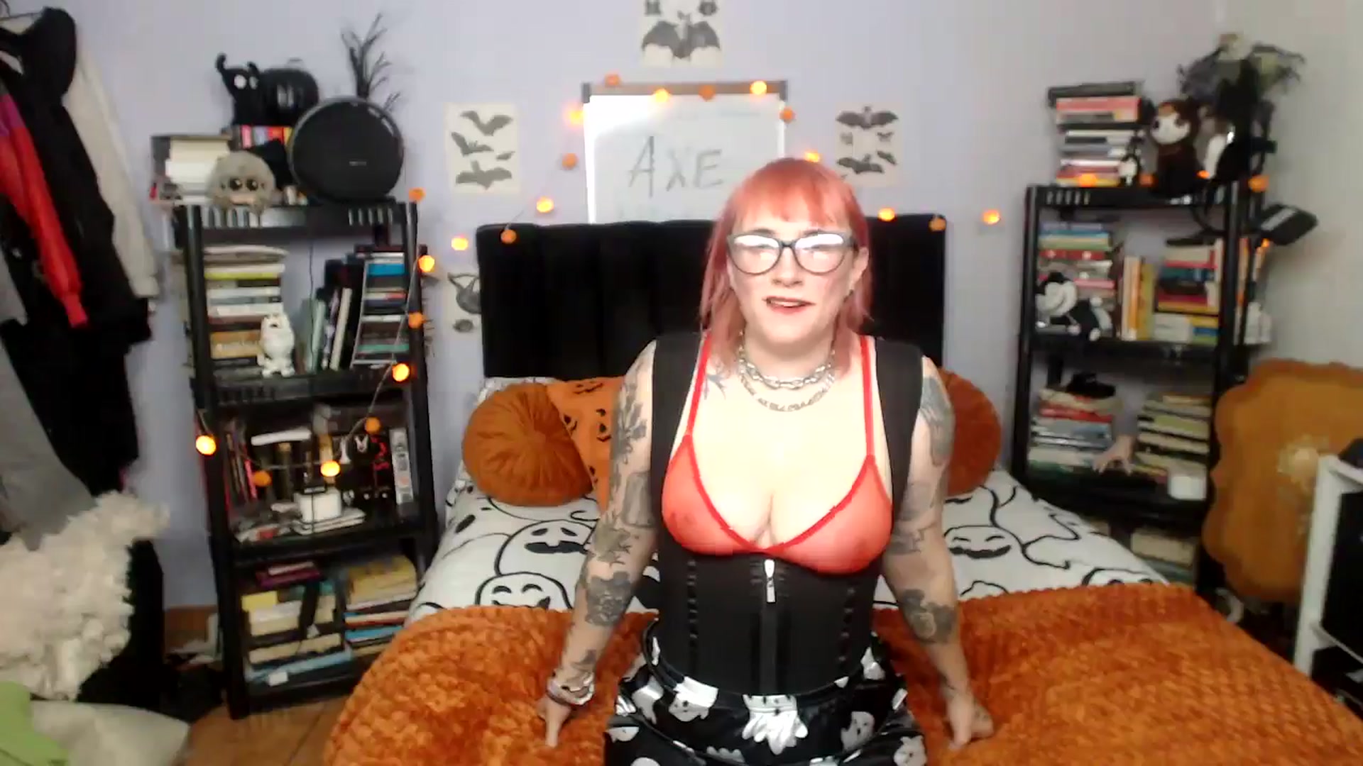 Gallery image thumbnail from AxeHallow's myfreecams stream on, 10/19/2025, 24:34 image 20 of 20