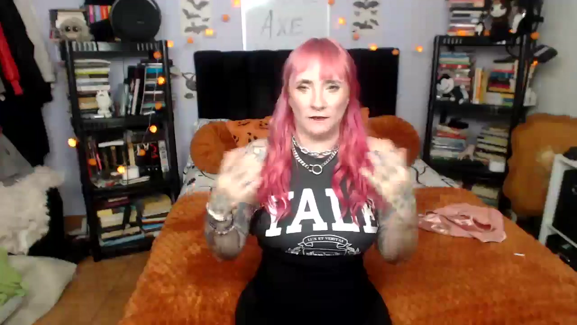 Gallery image thumbnail from AxeHallow's myfreecams stream on, 10/24/2025, 22:22 image 20 of 20