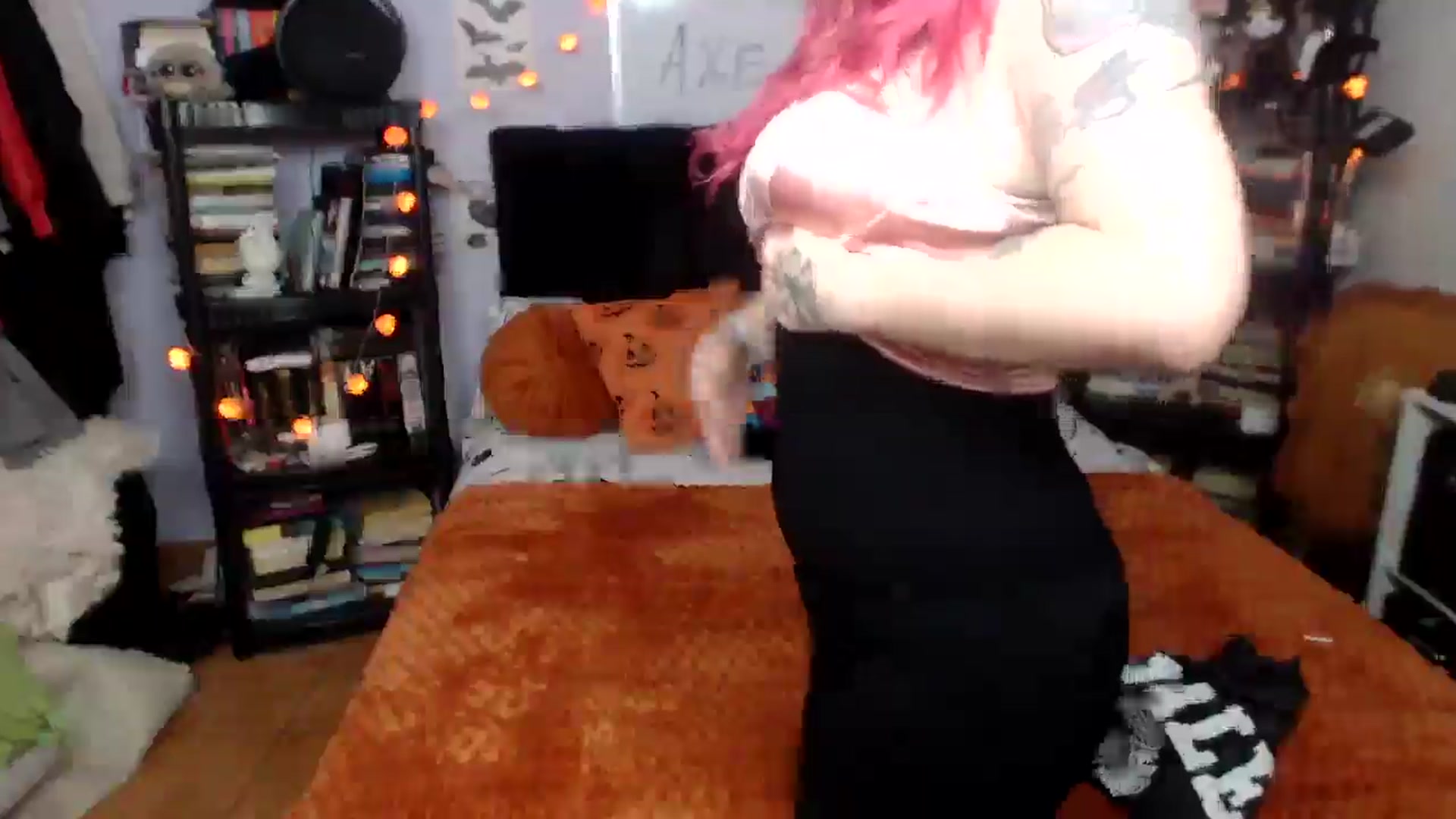 Gallery image thumbnail from AxeHallow's myfreecams stream on, 10/24/2025, 22:22 image 10 of 20
