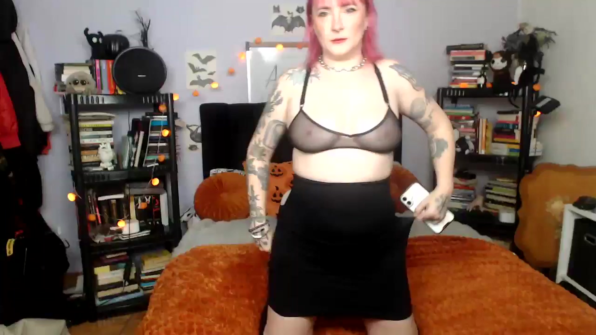 Gallery image thumbnail from AxeHallow's myfreecams stream on, 11/19/2025, 24:31 image 1 of 20