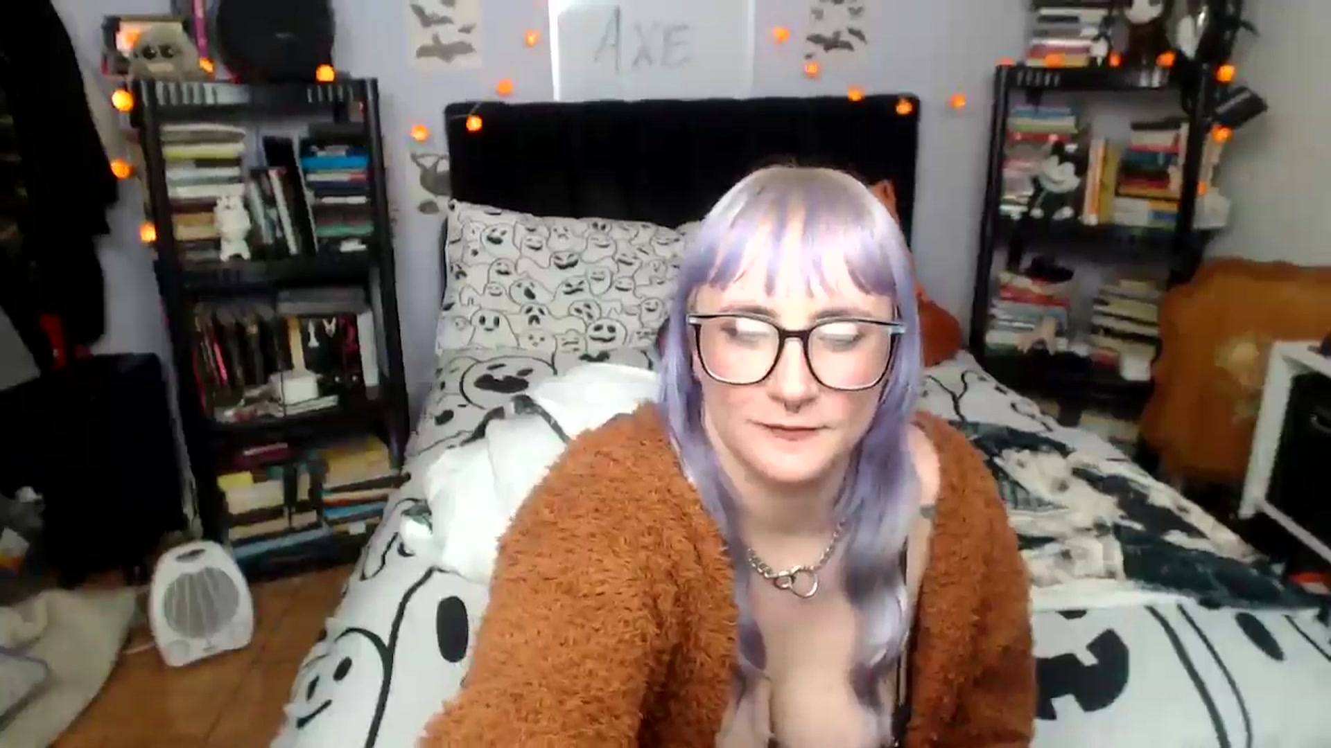 Gallery image thumbnail from AxeHallow's myfreecams stream on, 12/12/2025, 06:41 image 15 of 20
