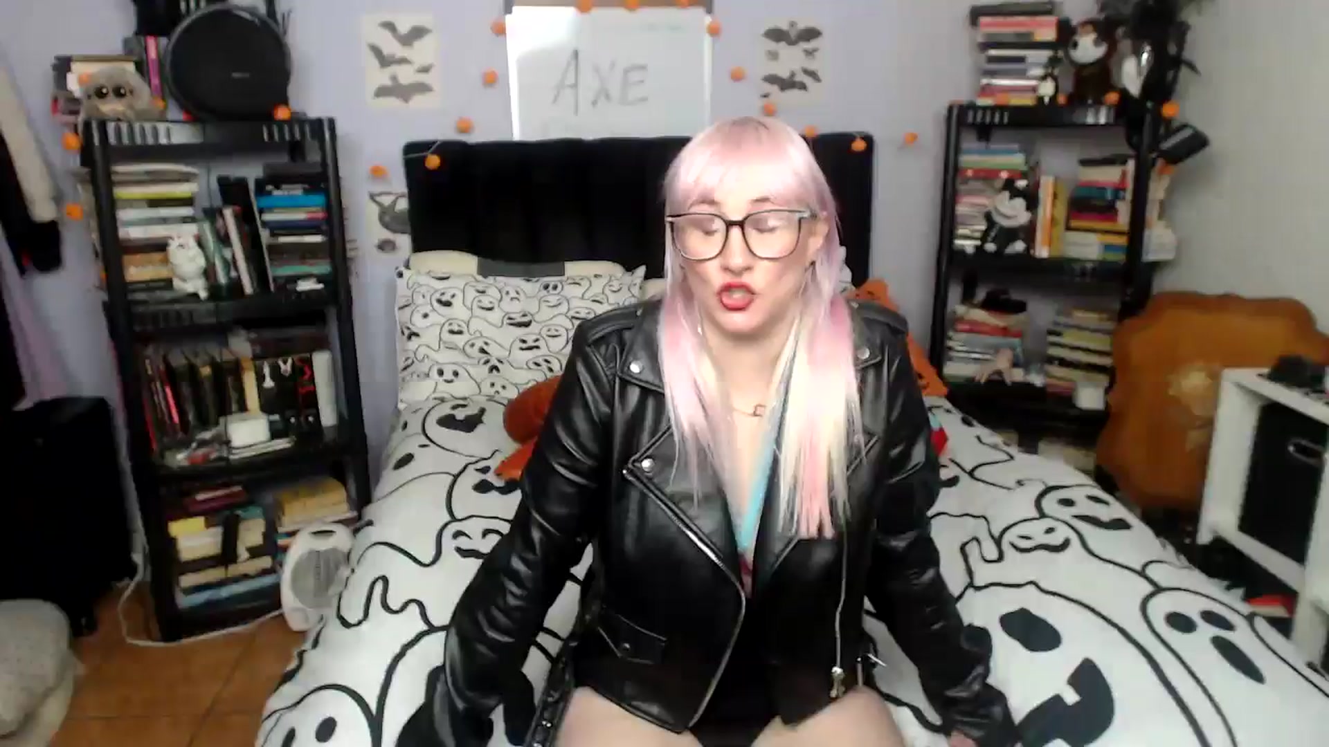 Gallery image thumbnail from AxeHallow's myfreecams stream on, 01/07/2026, 01:49 image 13 of 20