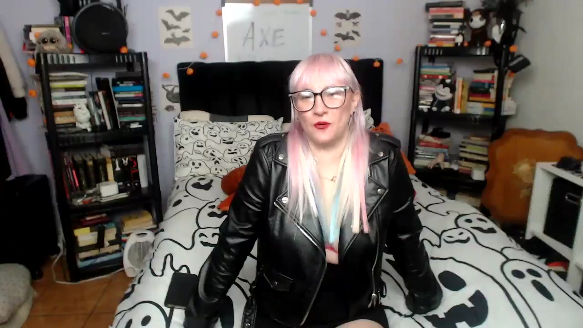 Gallery image thumbnail from AxeHallow's myfreecams stream on, 01/07/2026, 01:49 image 17 of 20
