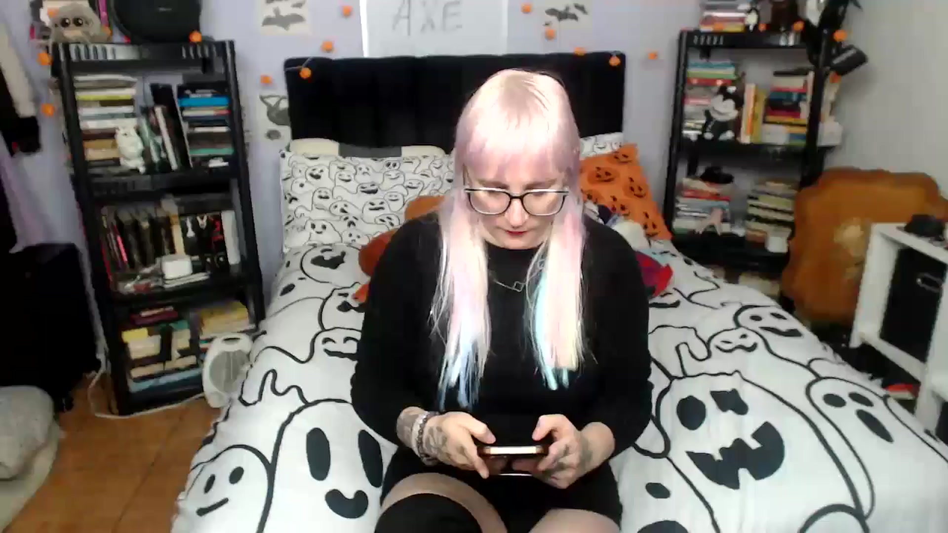 Gallery image thumbnail from AxeHallow's myfreecams stream on, 01/07/2026, 01:49 image 8 of 20