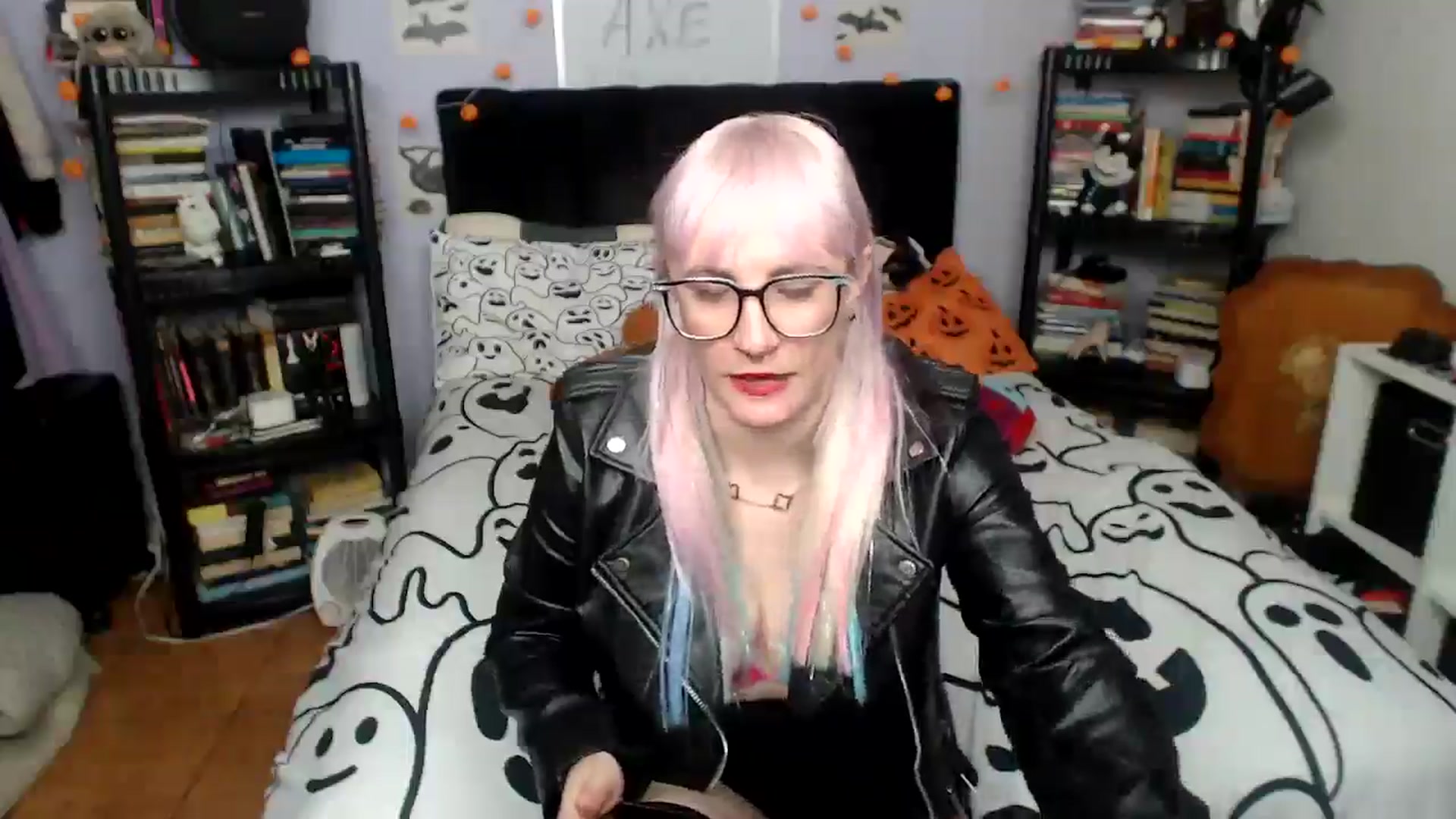 Gallery image thumbnail from AxeHallow's myfreecams stream on, 01/07/2026, 01:49 image 10 of 20