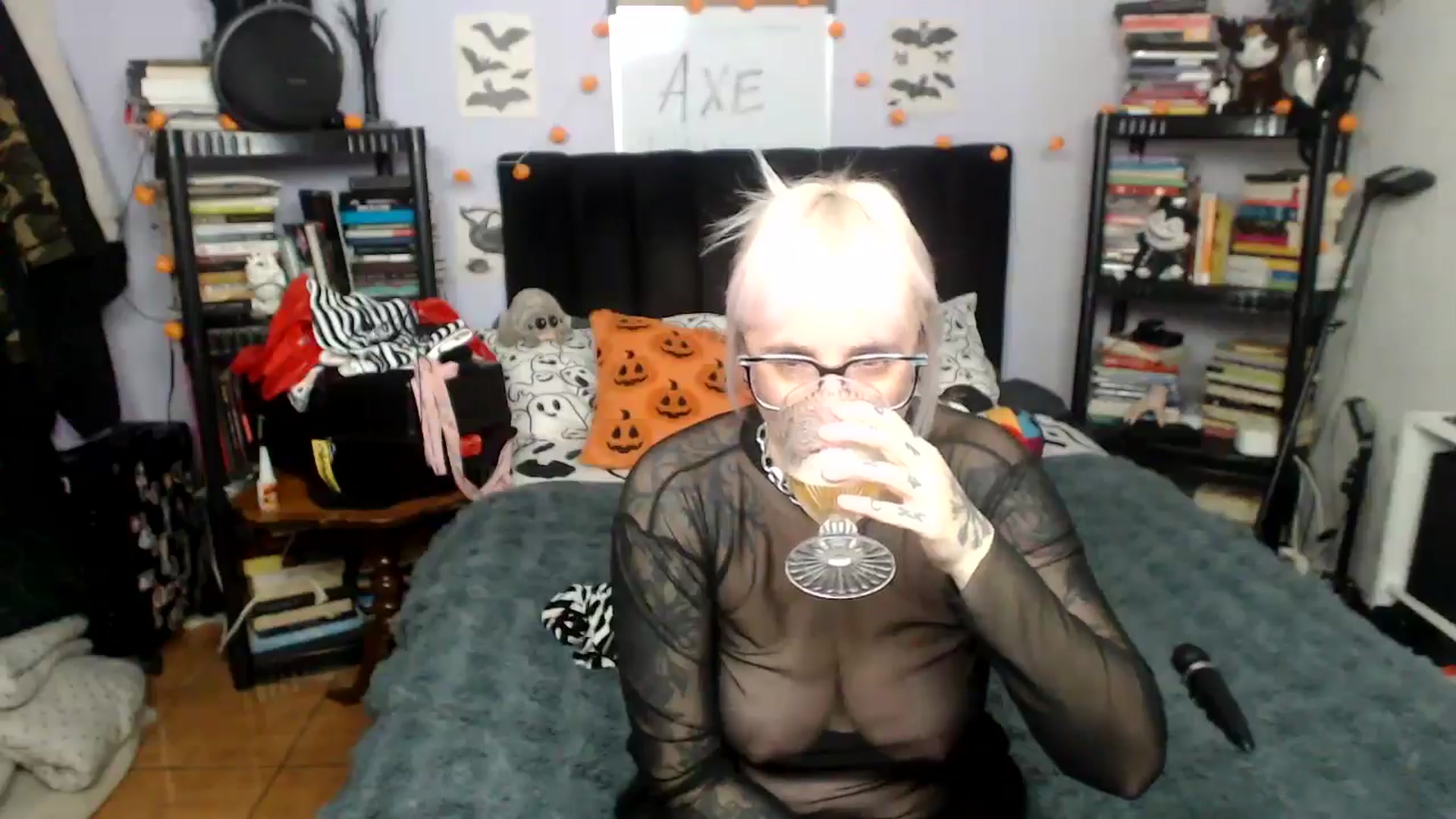 Gallery image thumbnail from AxeHallow's myfreecams stream on, 01/15/2026, 02:35 image 18 of 20