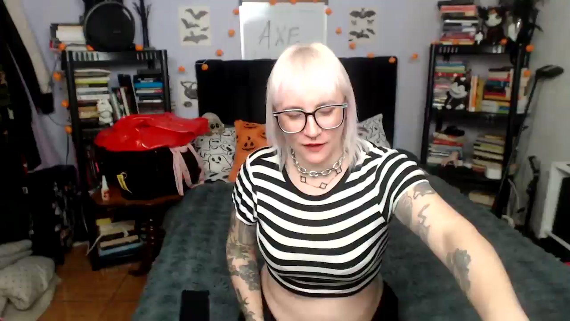 Gallery image thumbnail from AxeHallow's myfreecams stream on, 01/15/2026, 02:35 image 1 of 20