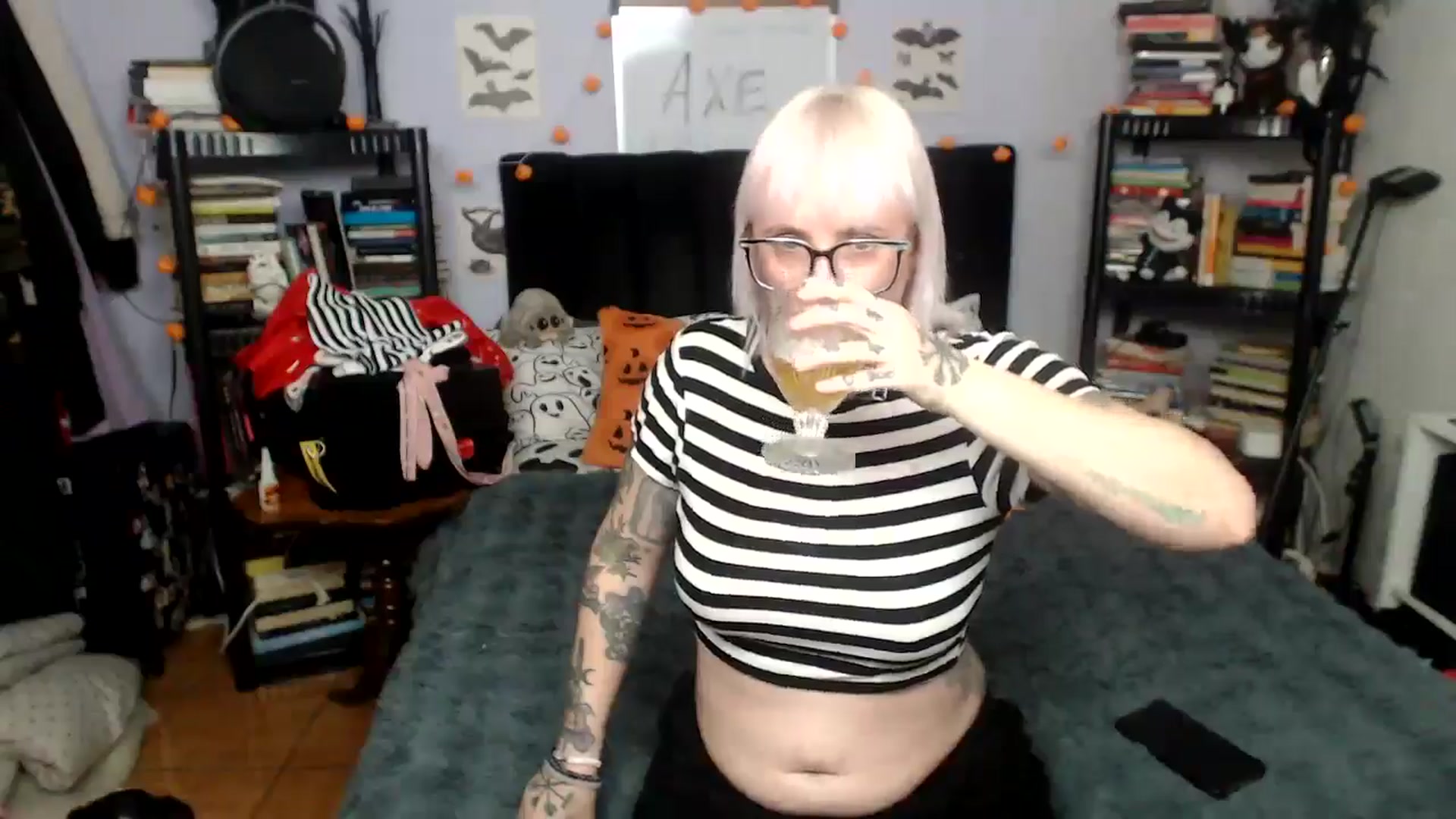 Gallery image thumbnail from AxeHallow's myfreecams stream on, 01/15/2026, 02:35 image 4 of 20