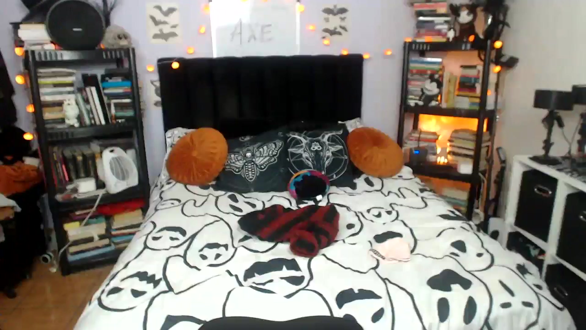 Gallery image thumbnail from AxeHallow's myfreecams stream on, 03/07/2026, 04:02 image 5 of 20