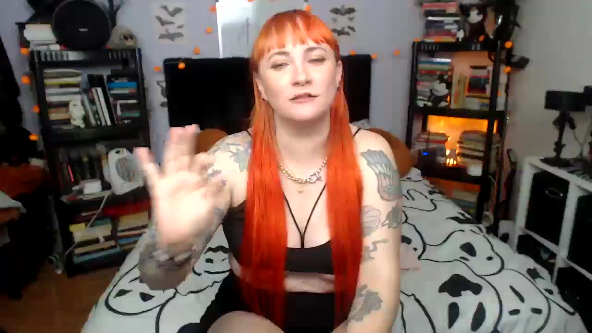 Gallery image thumbnail from AxeHallow's myfreecams stream on, 03/07/2026, 04:02 image 9 of 20