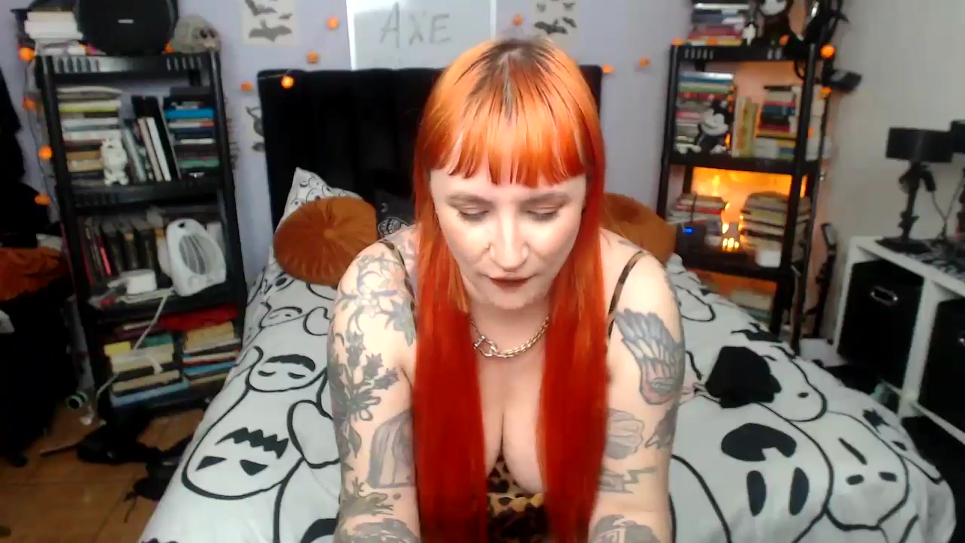 Gallery image thumbnail from AxeHallow's myfreecams stream on, 03/11/2026, 02:18 image 16 of 20