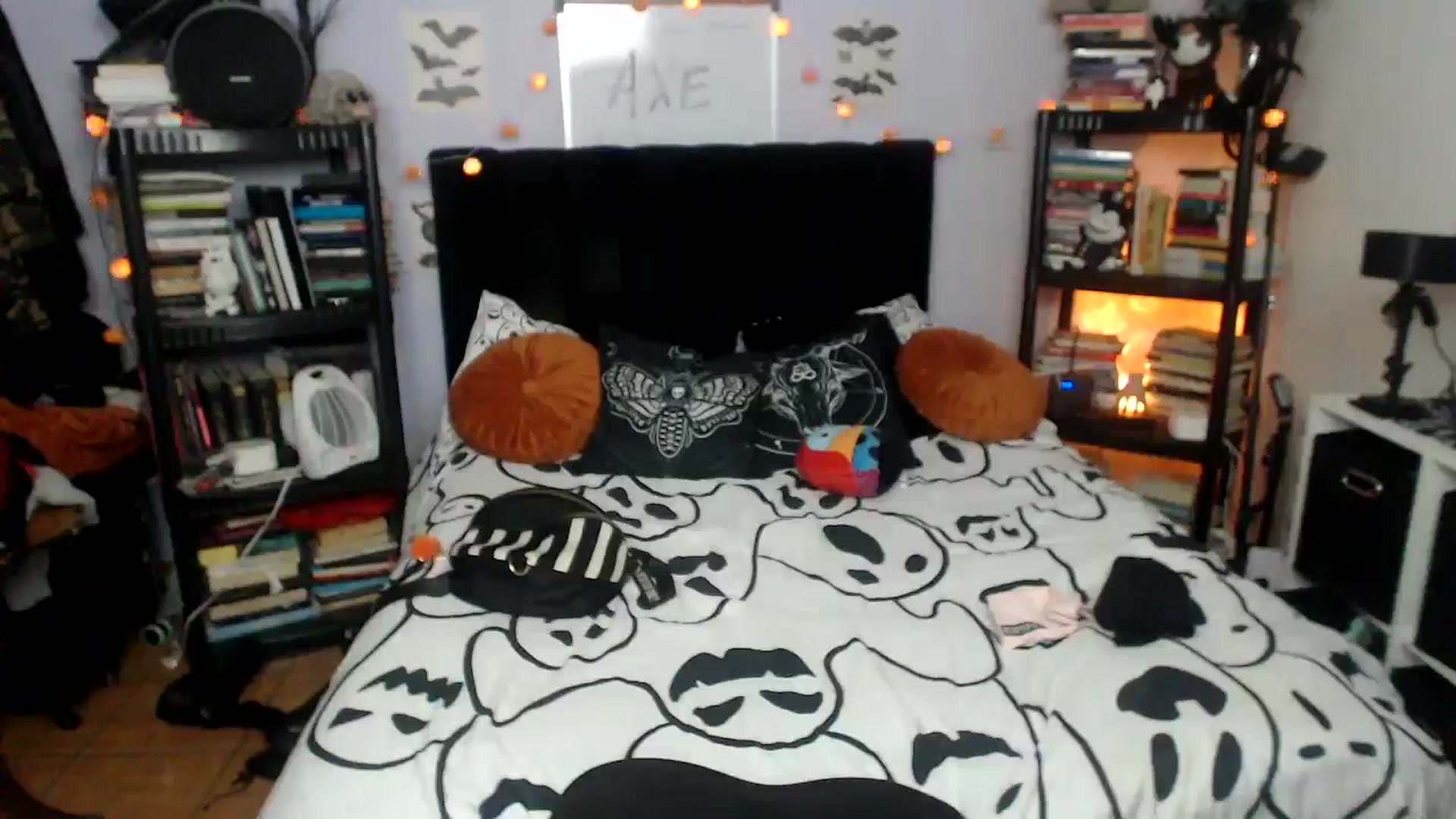 Gallery image thumbnail from AxeHallow's myfreecams stream on, 03/11/2026, 02:18 image 4 of 20