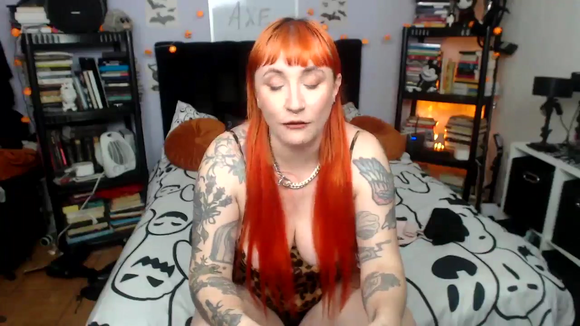 Gallery image thumbnail from AxeHallow's myfreecams stream on, 03/11/2026, 02:18 image 17 of 20