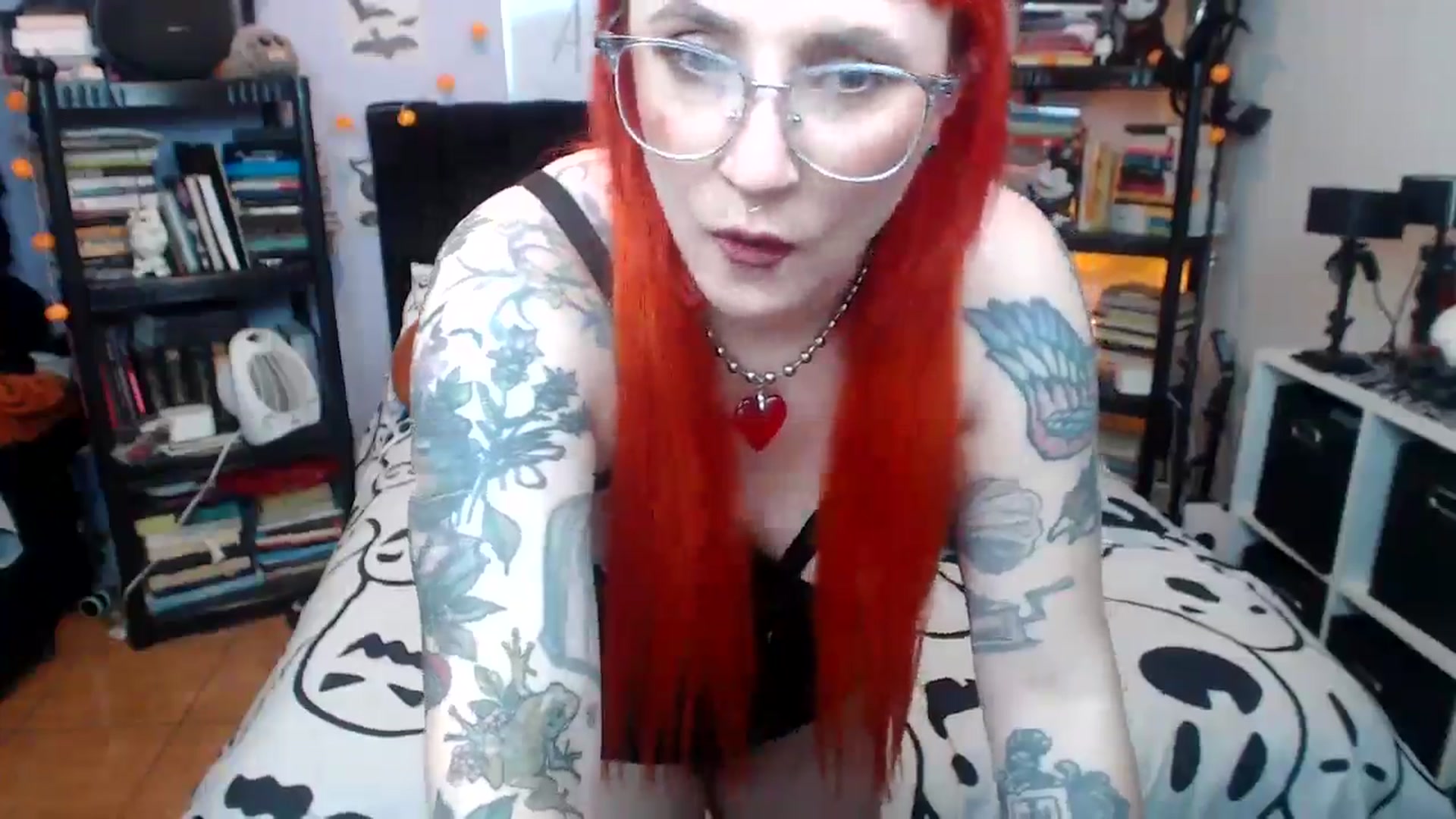 Gallery image thumbnail from AxeHallow's myfreecams stream on, 03/13/2026, 24:11 image 11 of 20