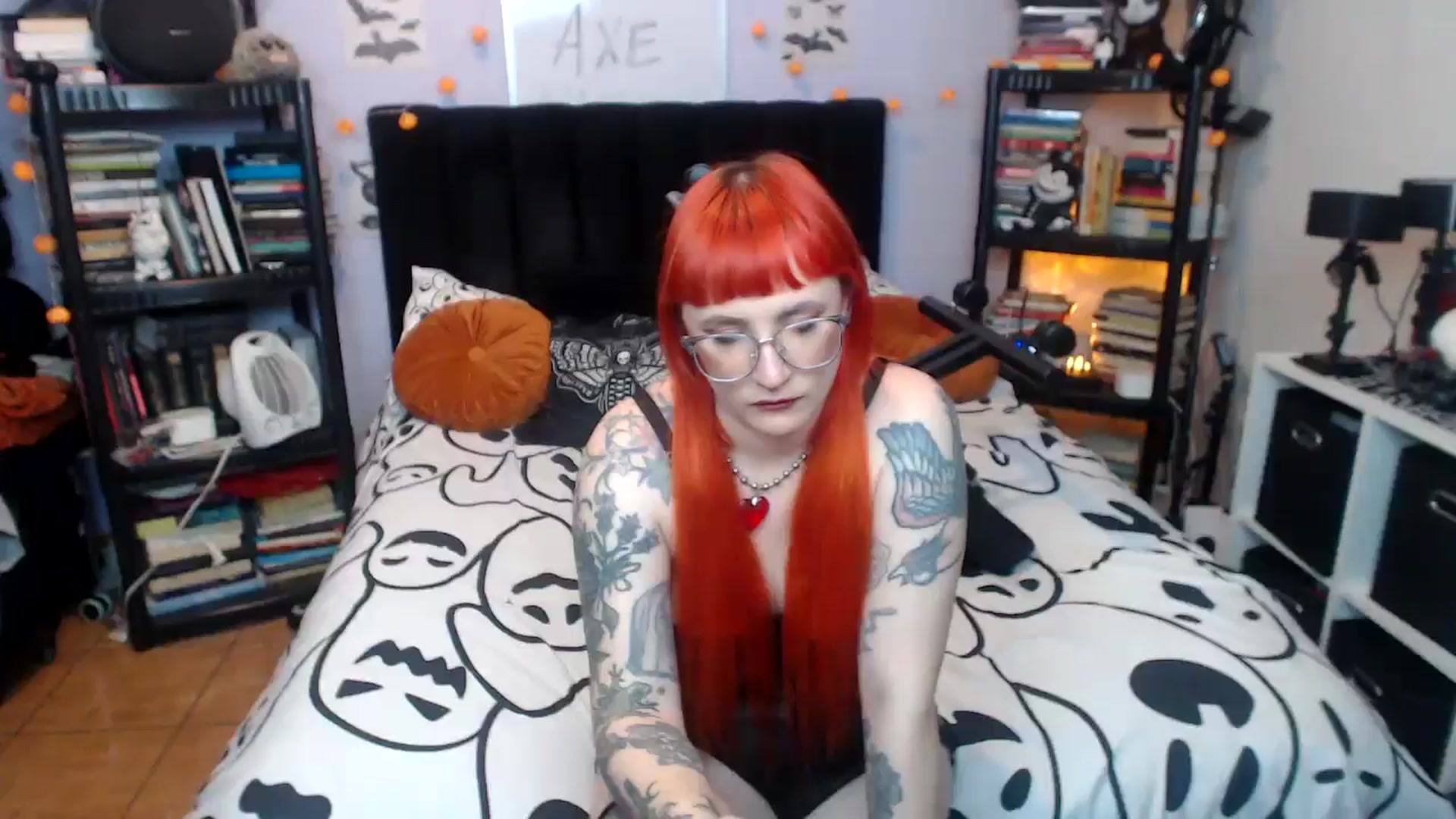 Gallery image thumbnail from AxeHallow's myfreecams stream on, 03/13/2026, 24:11 image 18 of 20