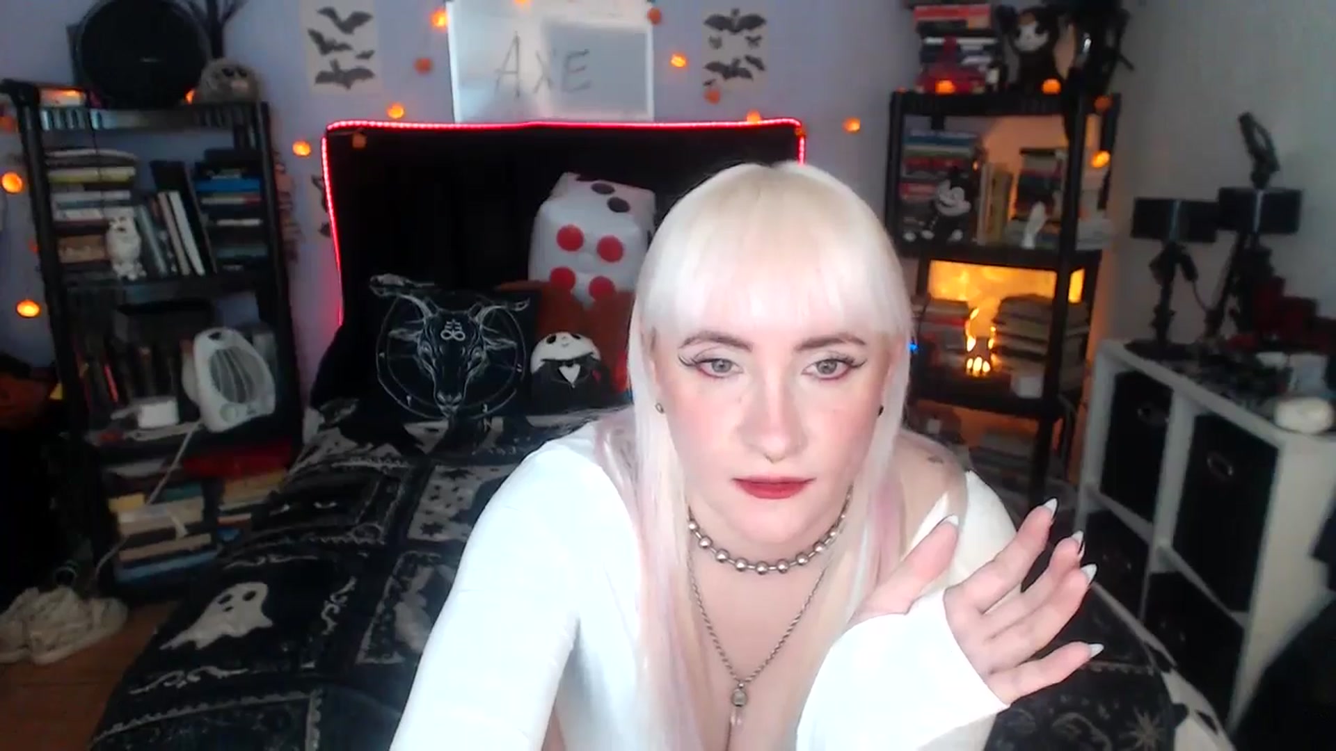 Gallery image thumbnail from AxeHallow's myfreecams stream on, 03/31/2026, 04:26 image 6 of 20